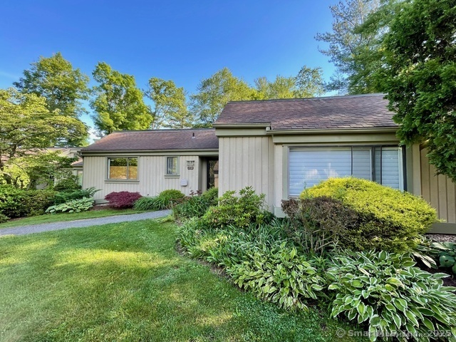 1013 Heritage Village B