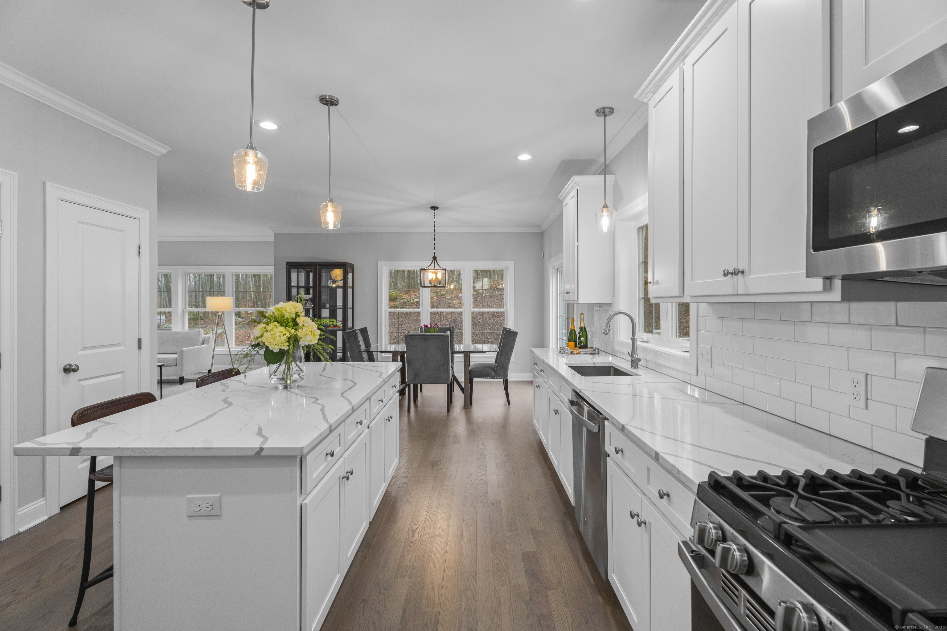 7 Ridge Valley Road