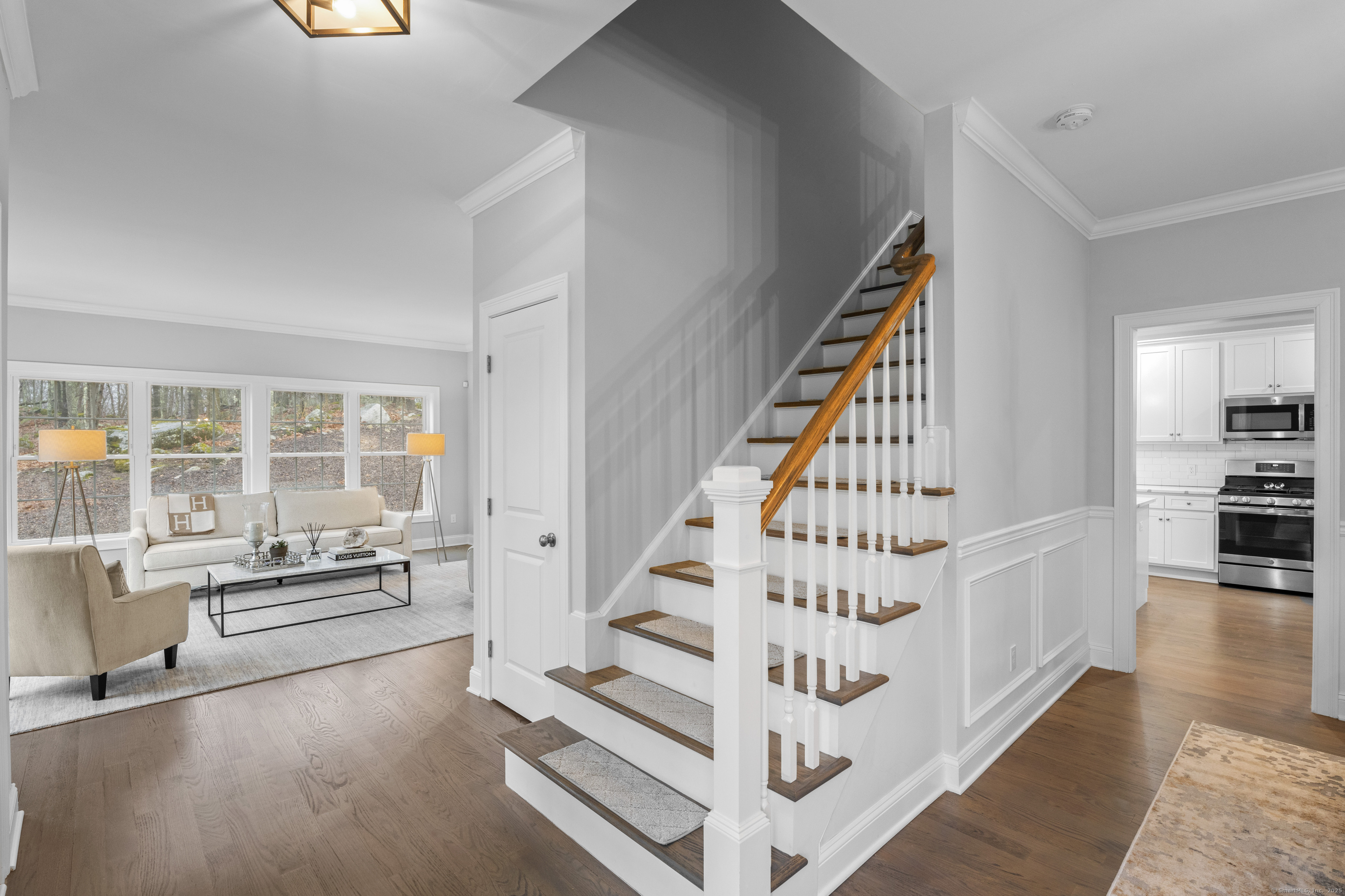 7 Ridge Valley Road