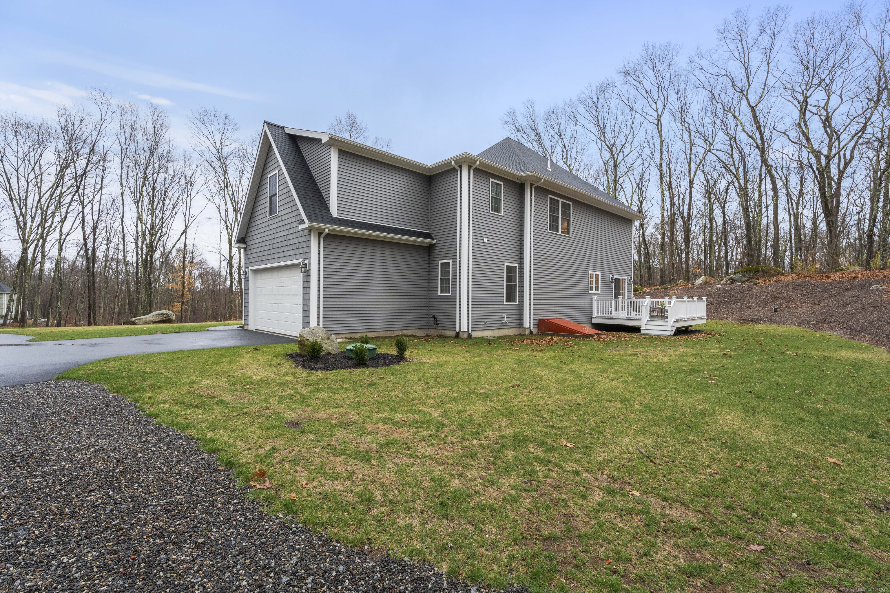 7 Ridge Valley Road