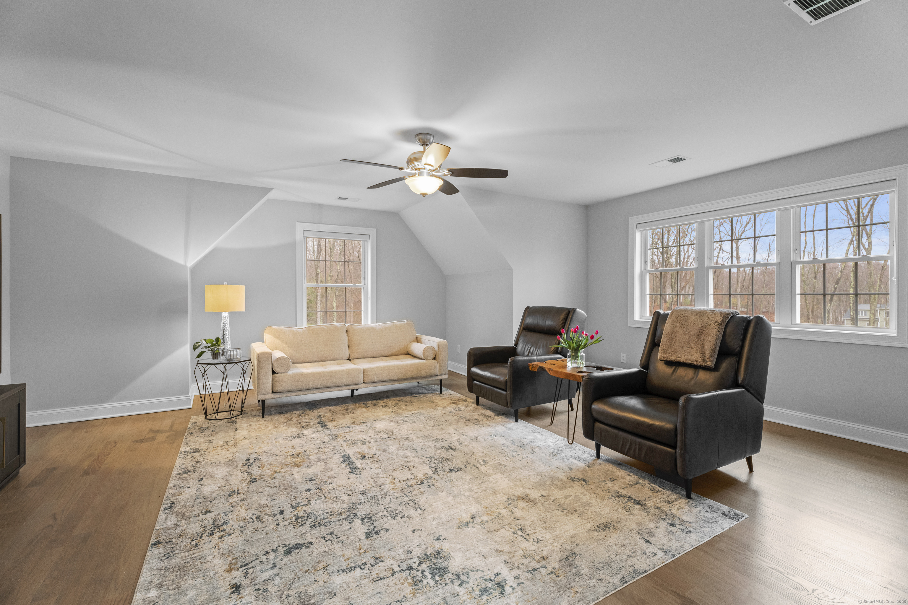 7 Ridge Valley Road
