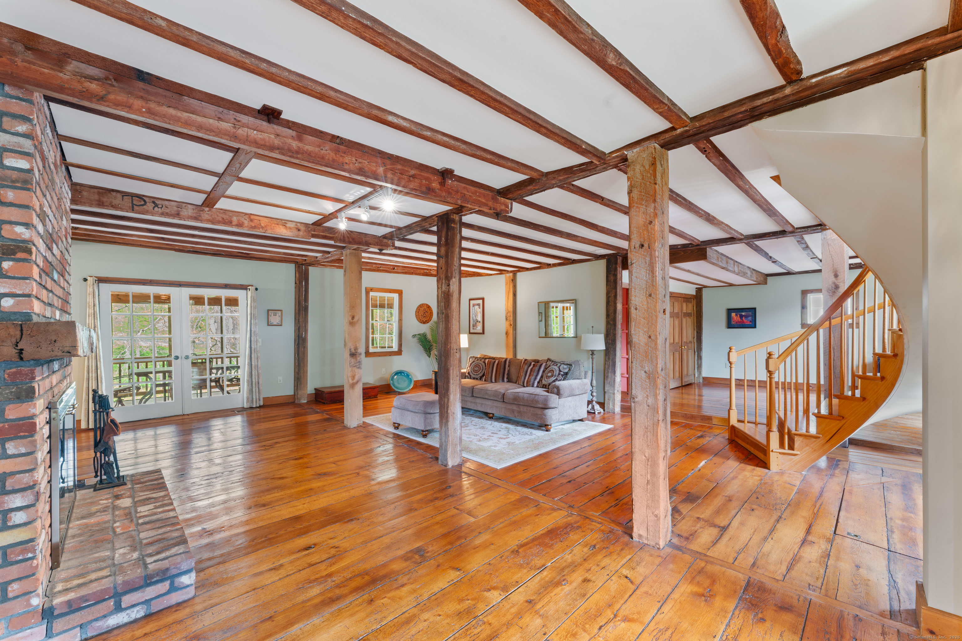 11 Glen Road