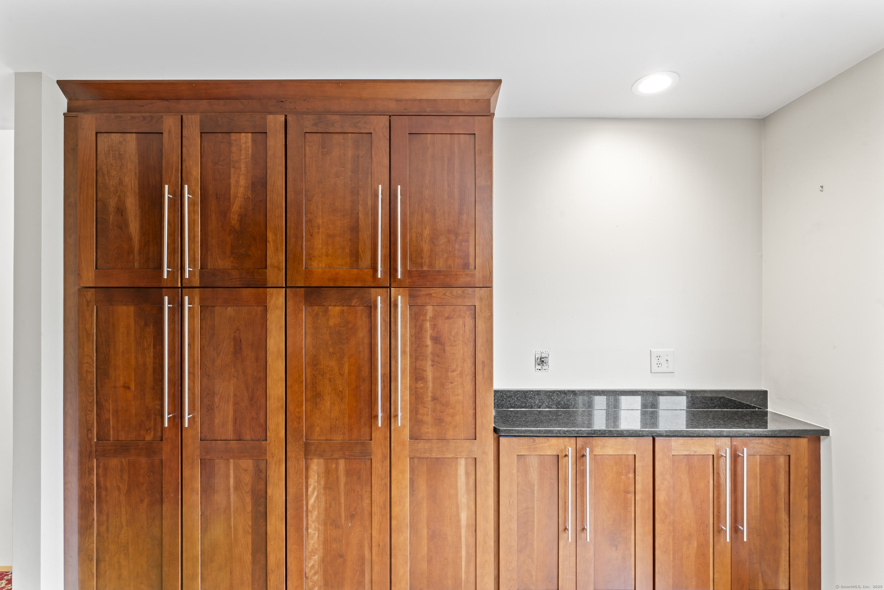 12 Boulevard Drive 21-130