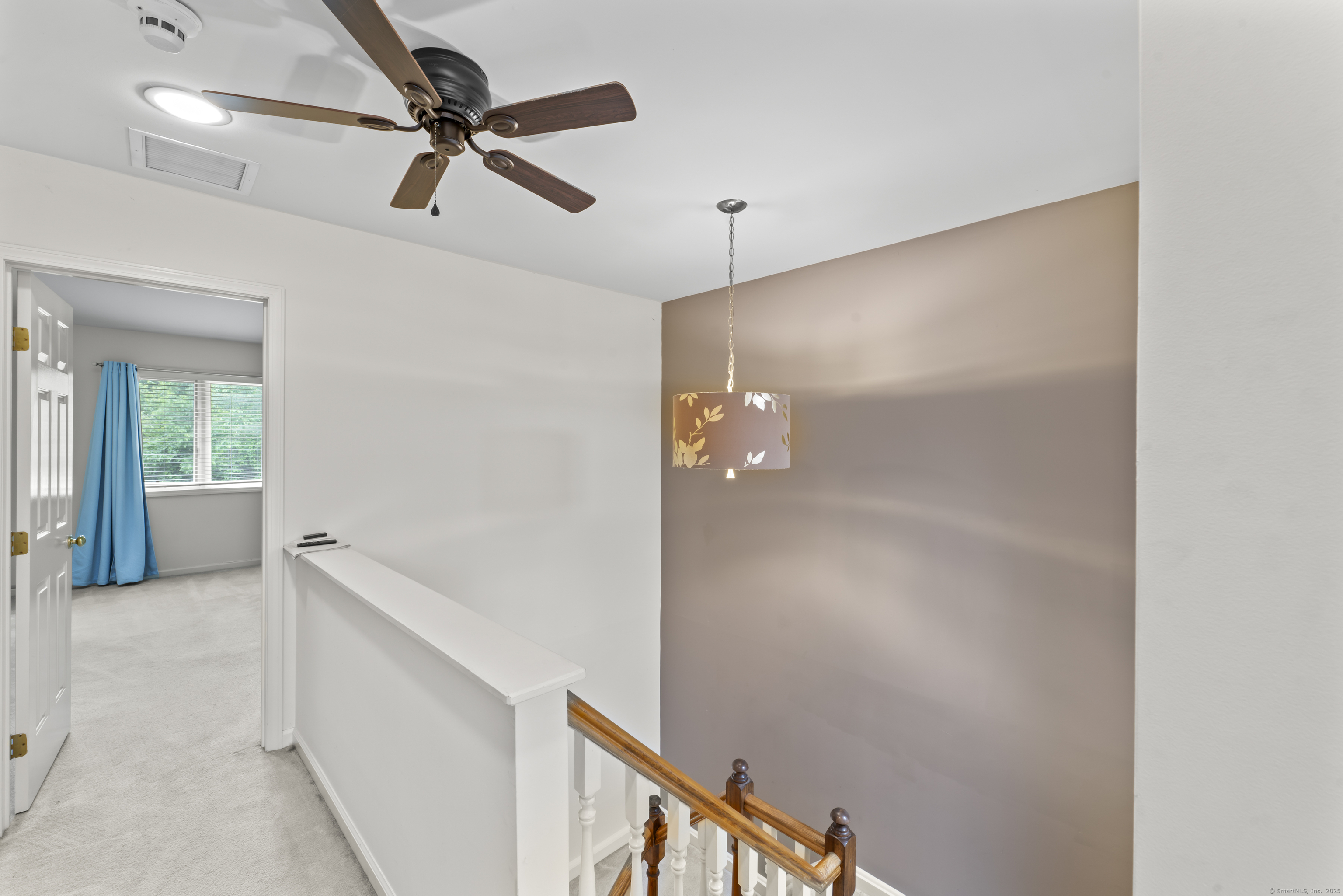 12 Boulevard Drive 21-130