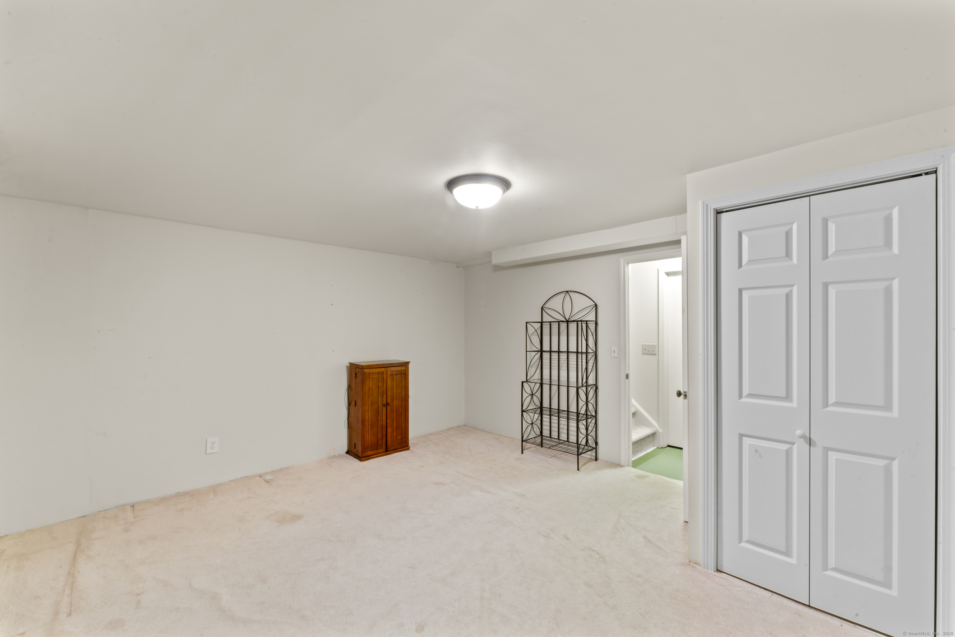 12 Boulevard Drive 21-130