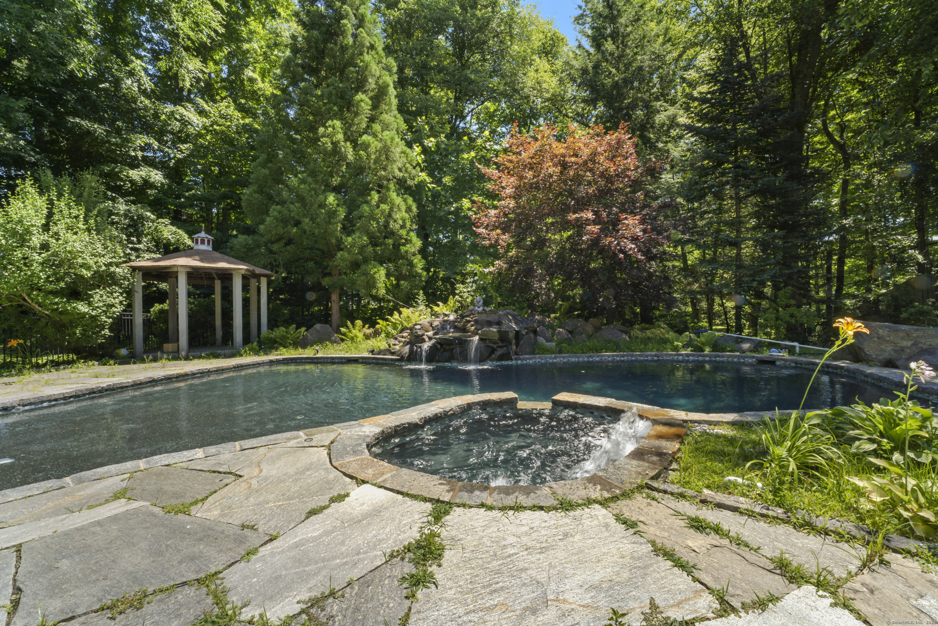 32 Echo Valley Road