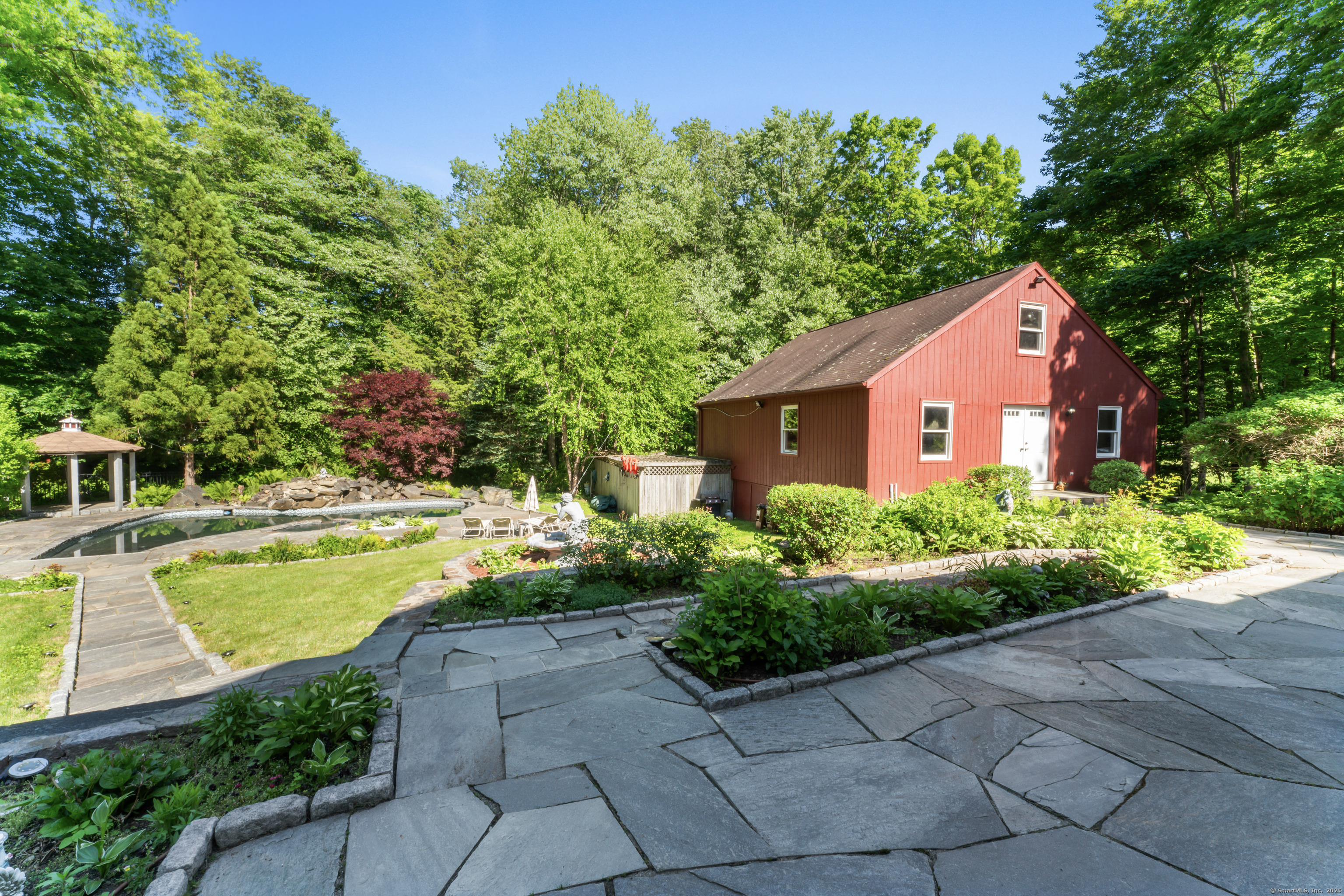 32 Echo Valley Road
