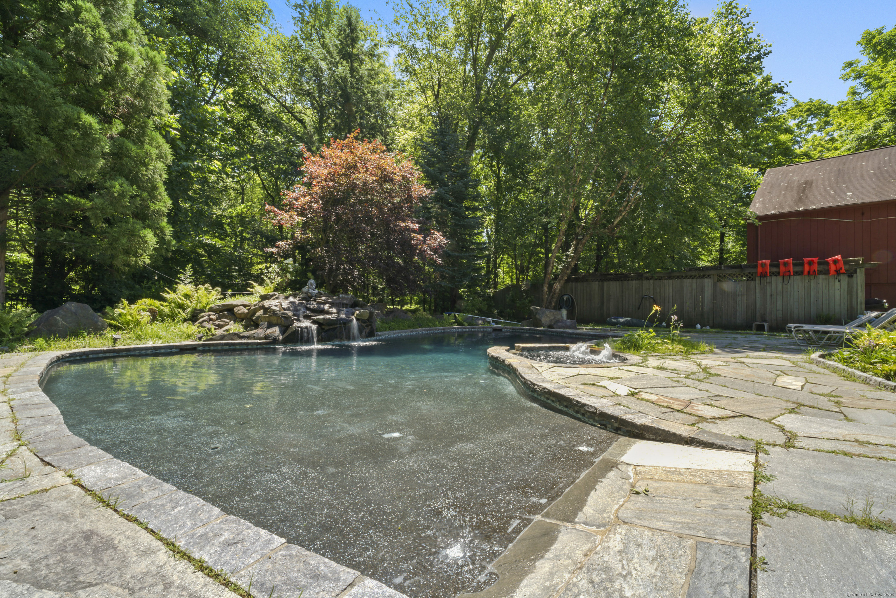 32 Echo Valley Road