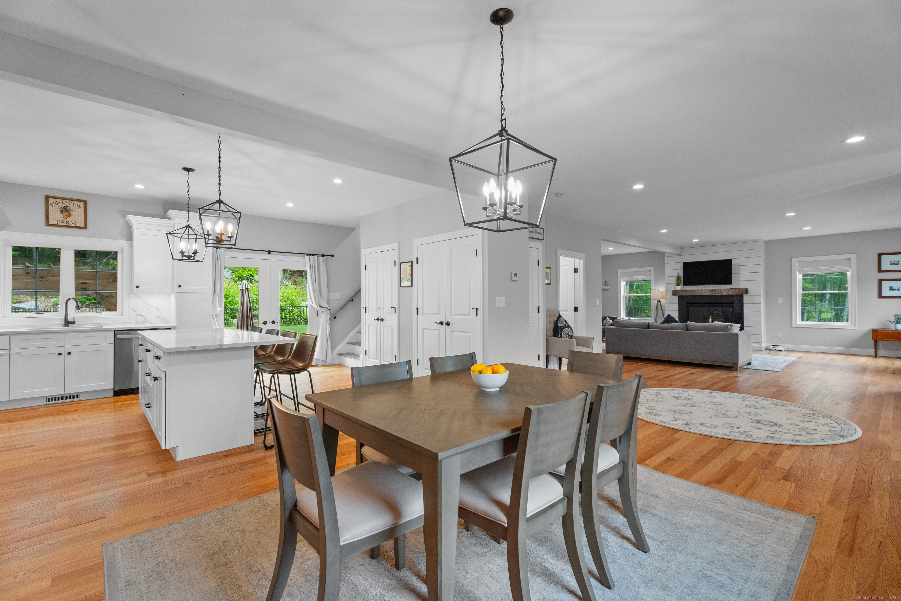 3 Ridge Valley Road