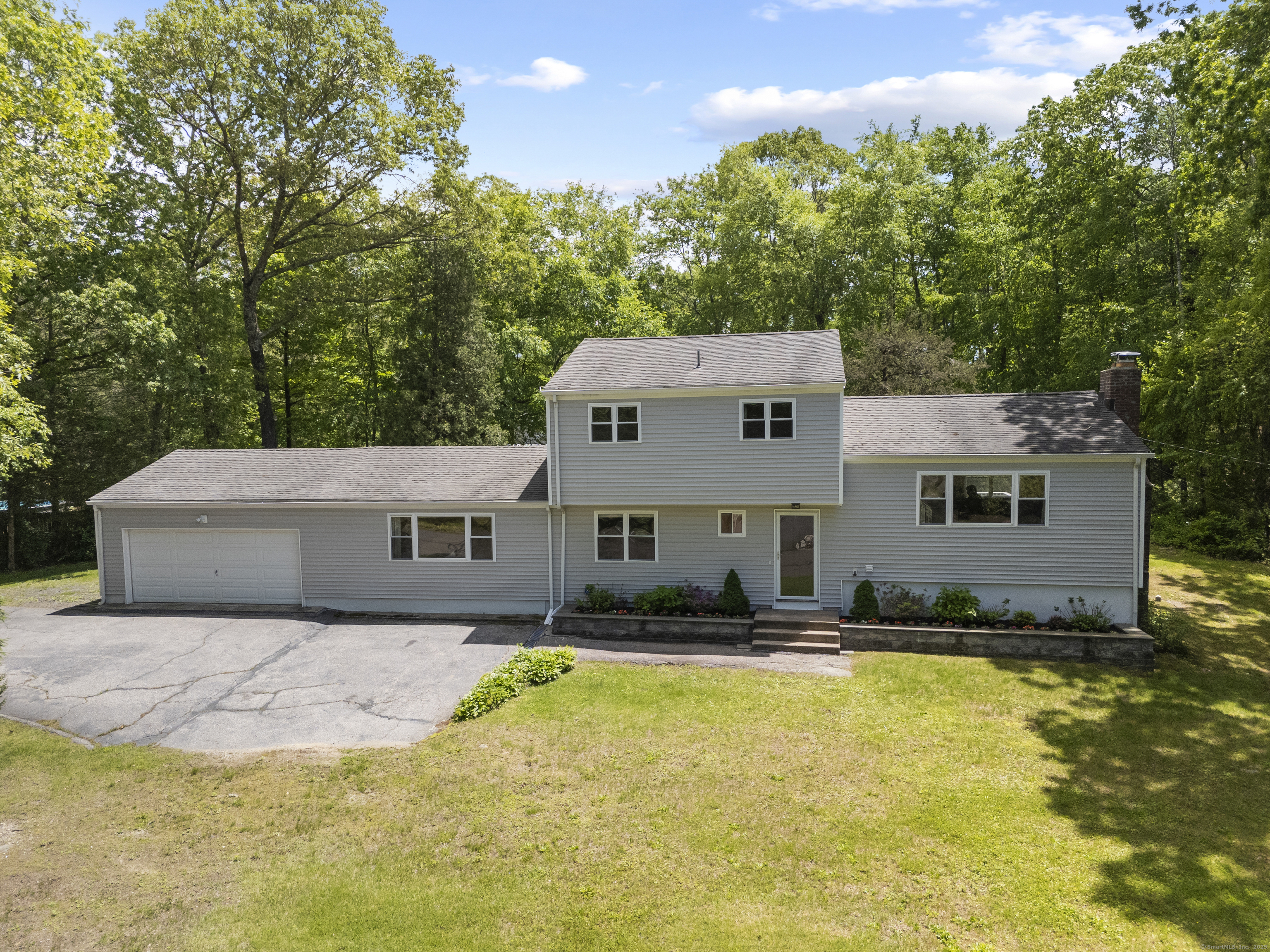 15 Ridgewood Drive