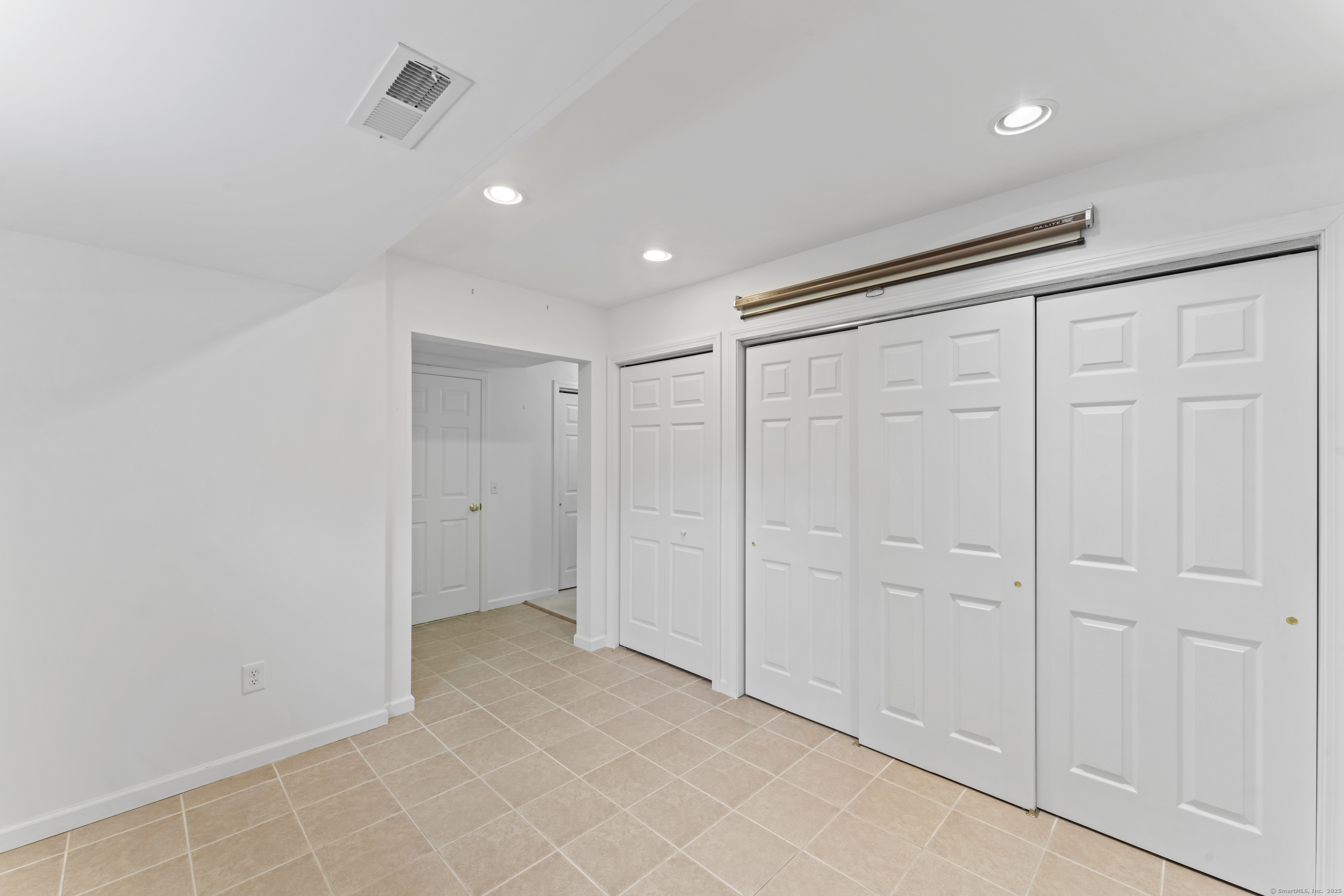 56 Pembroke Road APT 11