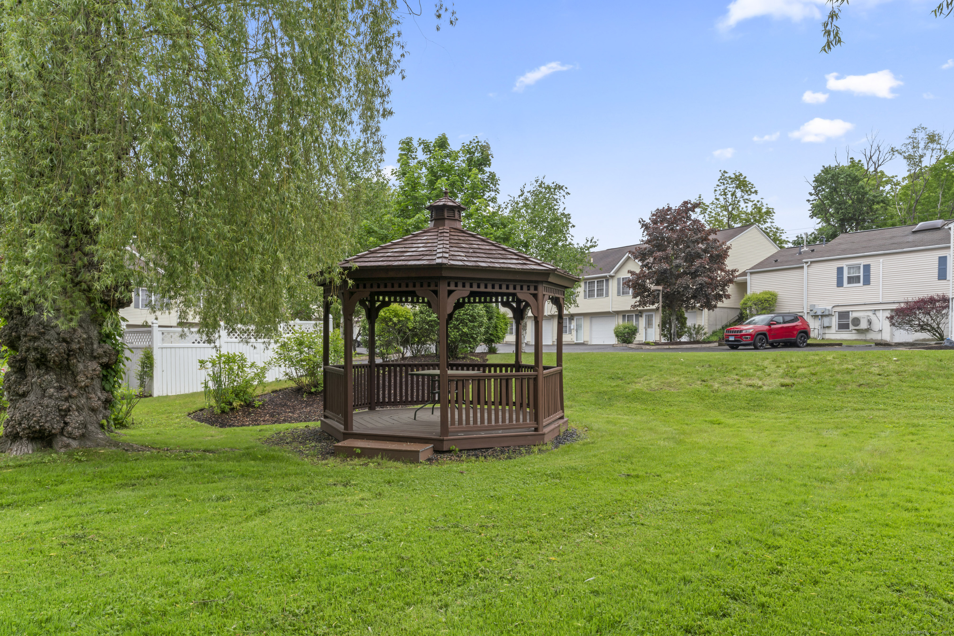 56 Pembroke Road APT 11