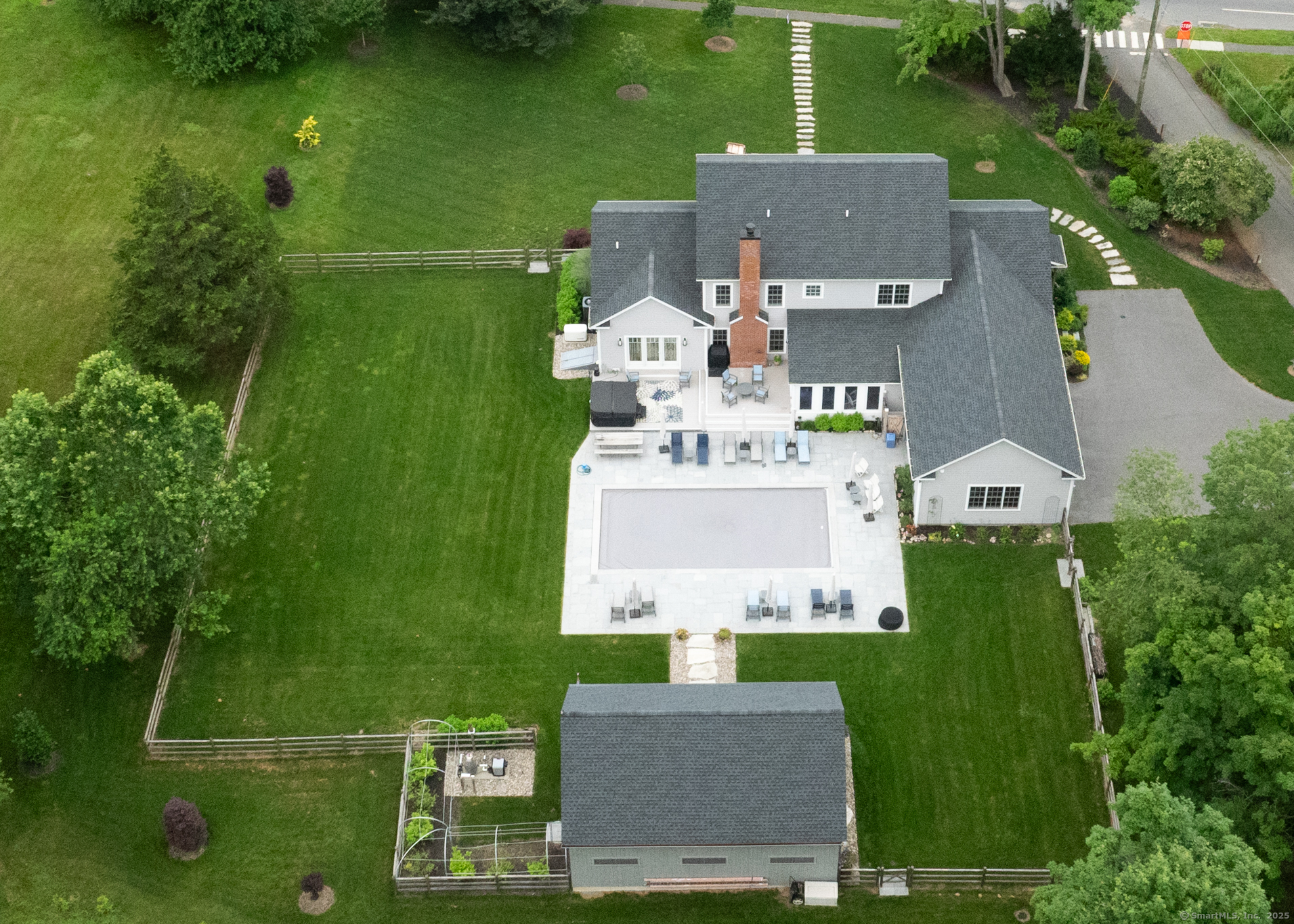 81 Chalybes Road West