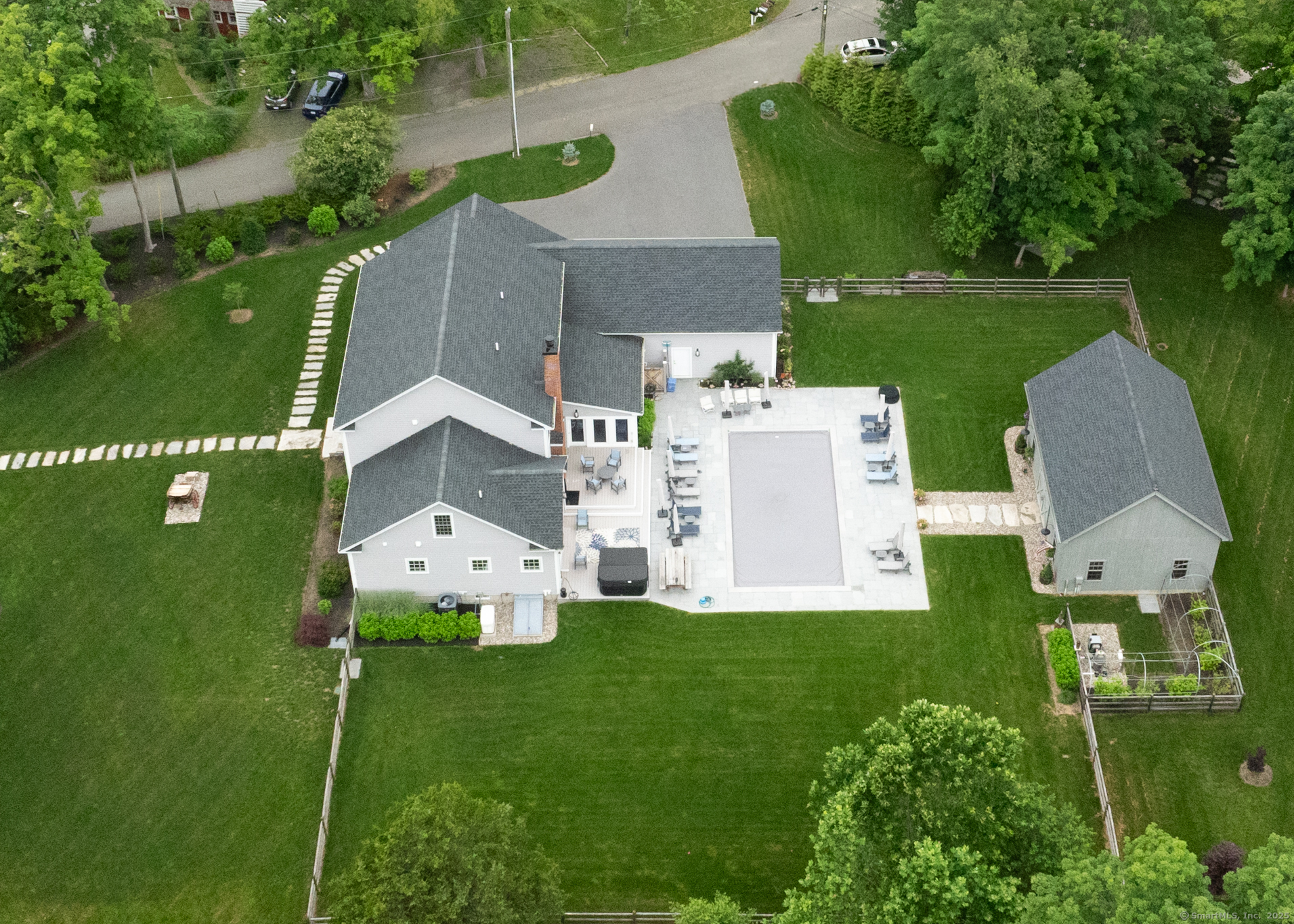 81 Chalybes Road West