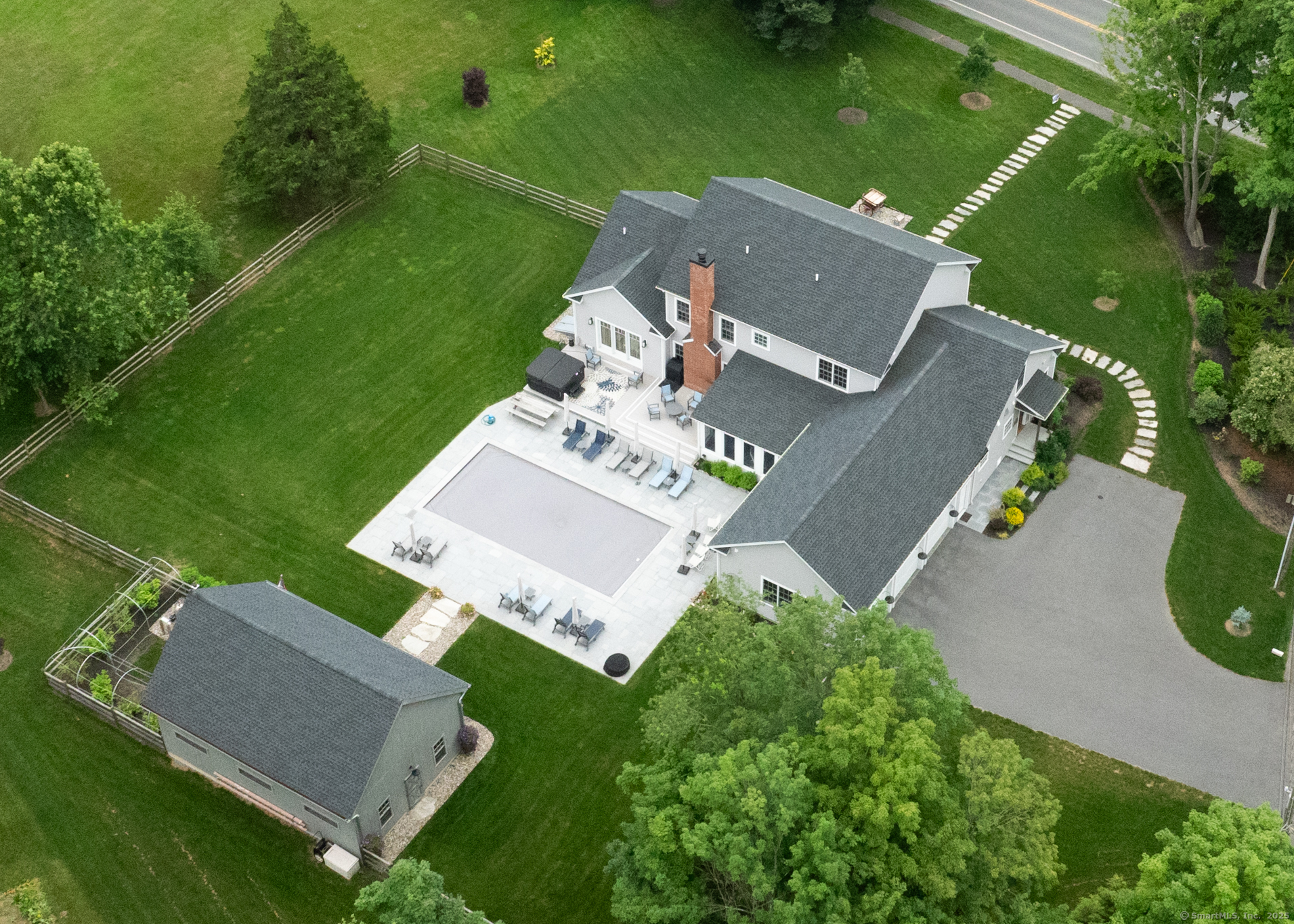 81 Chalybes Road West