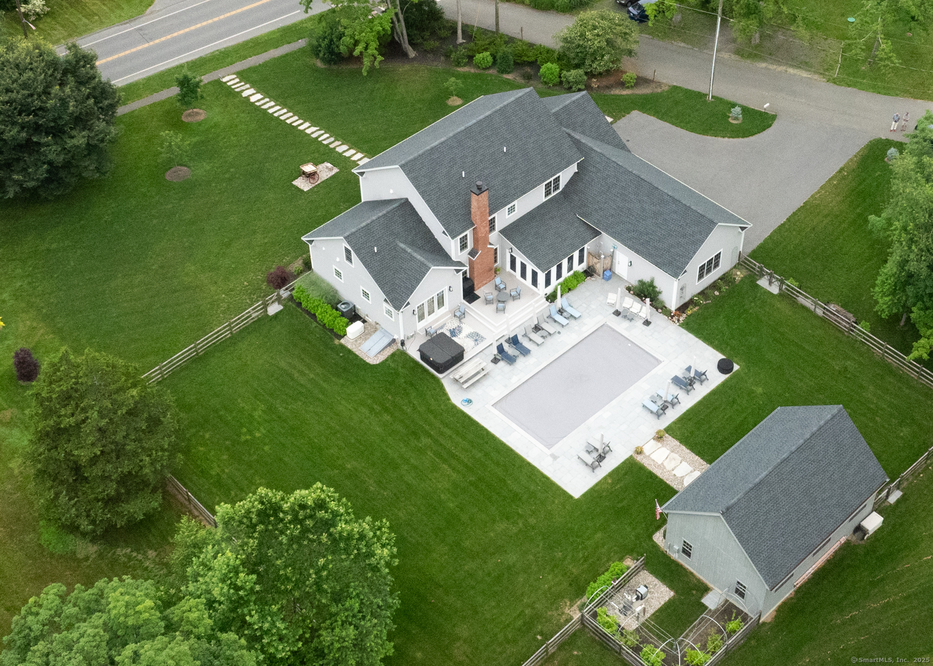 81 Chalybes Road West
