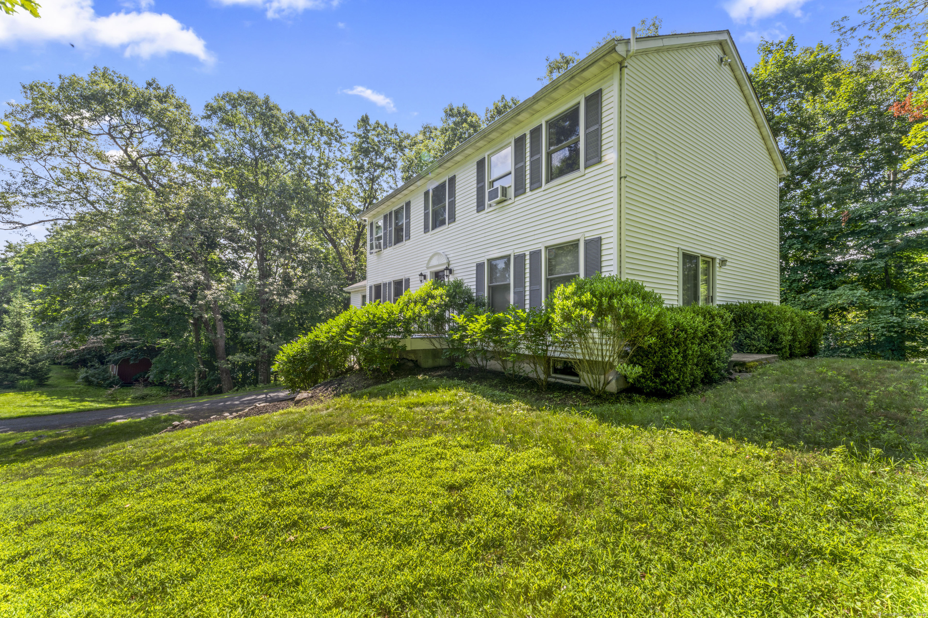 4 Quail Run Drive