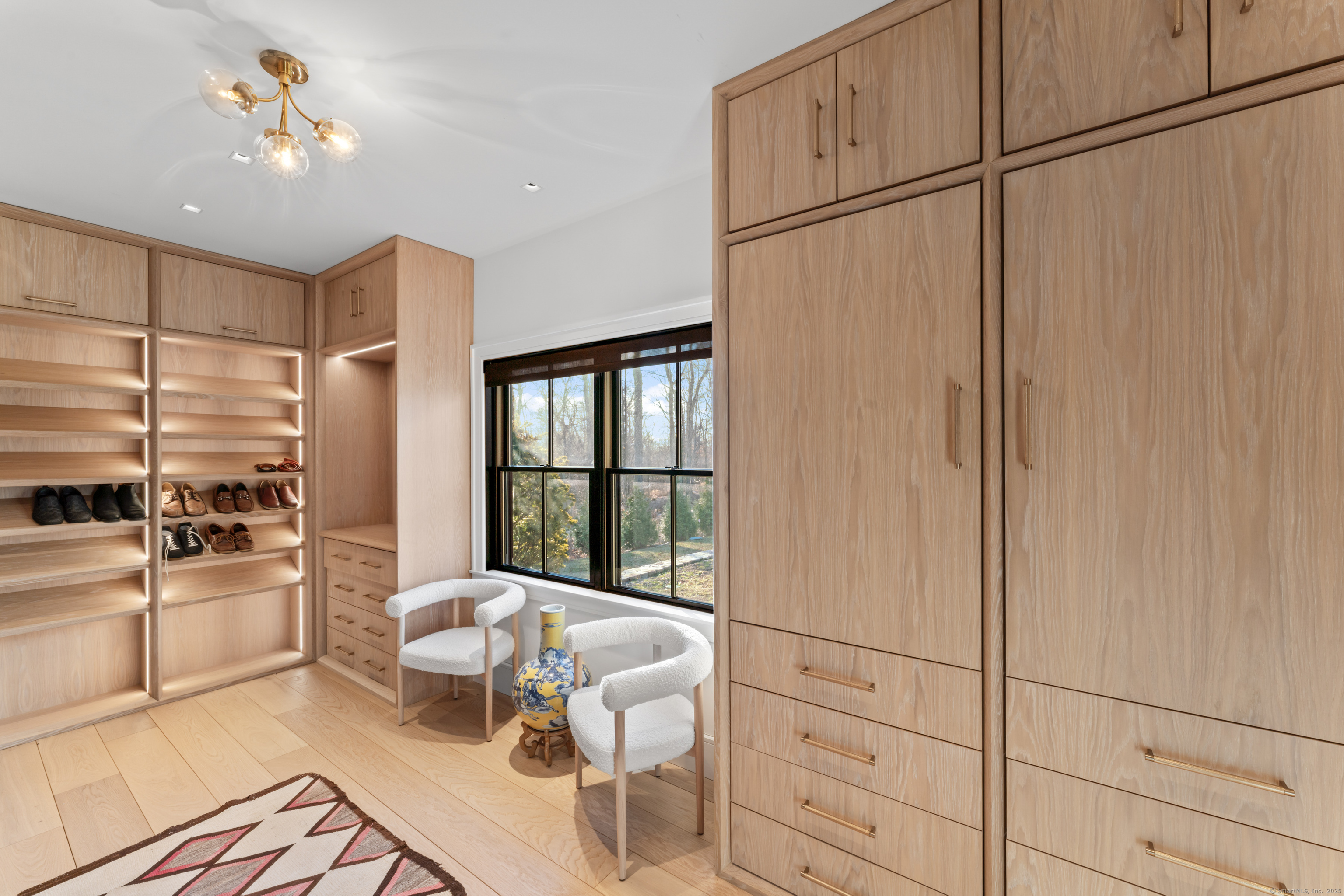 22 Serene Way