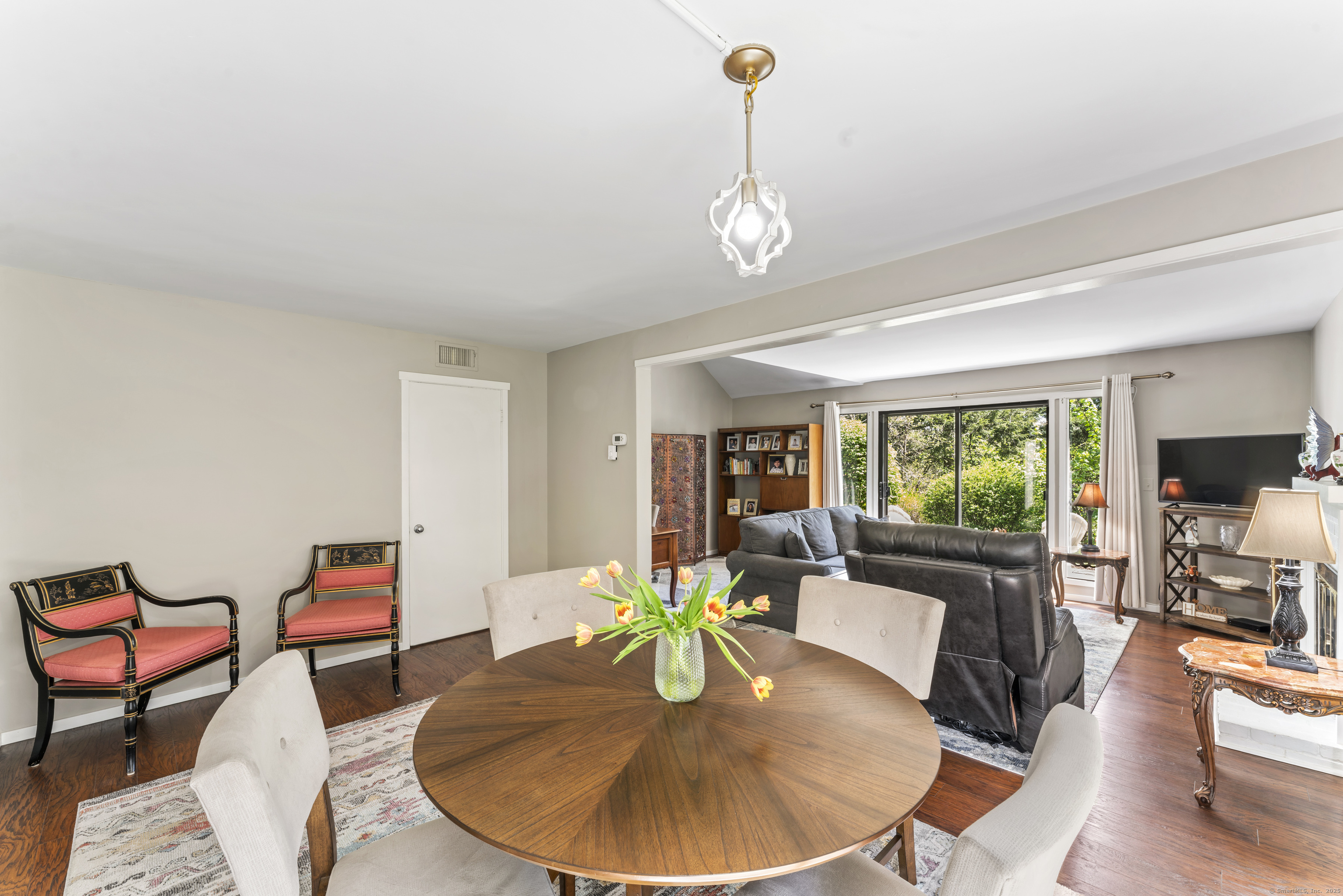 331 Heritage Village E