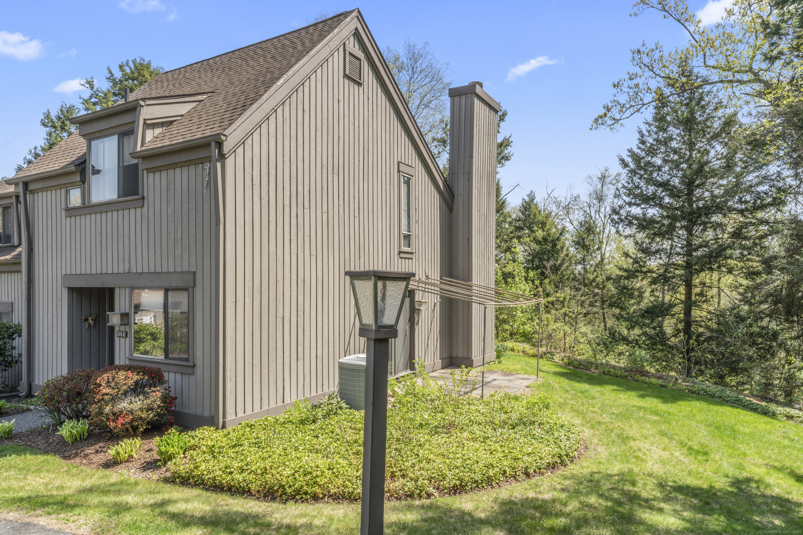 331 Heritage Village E