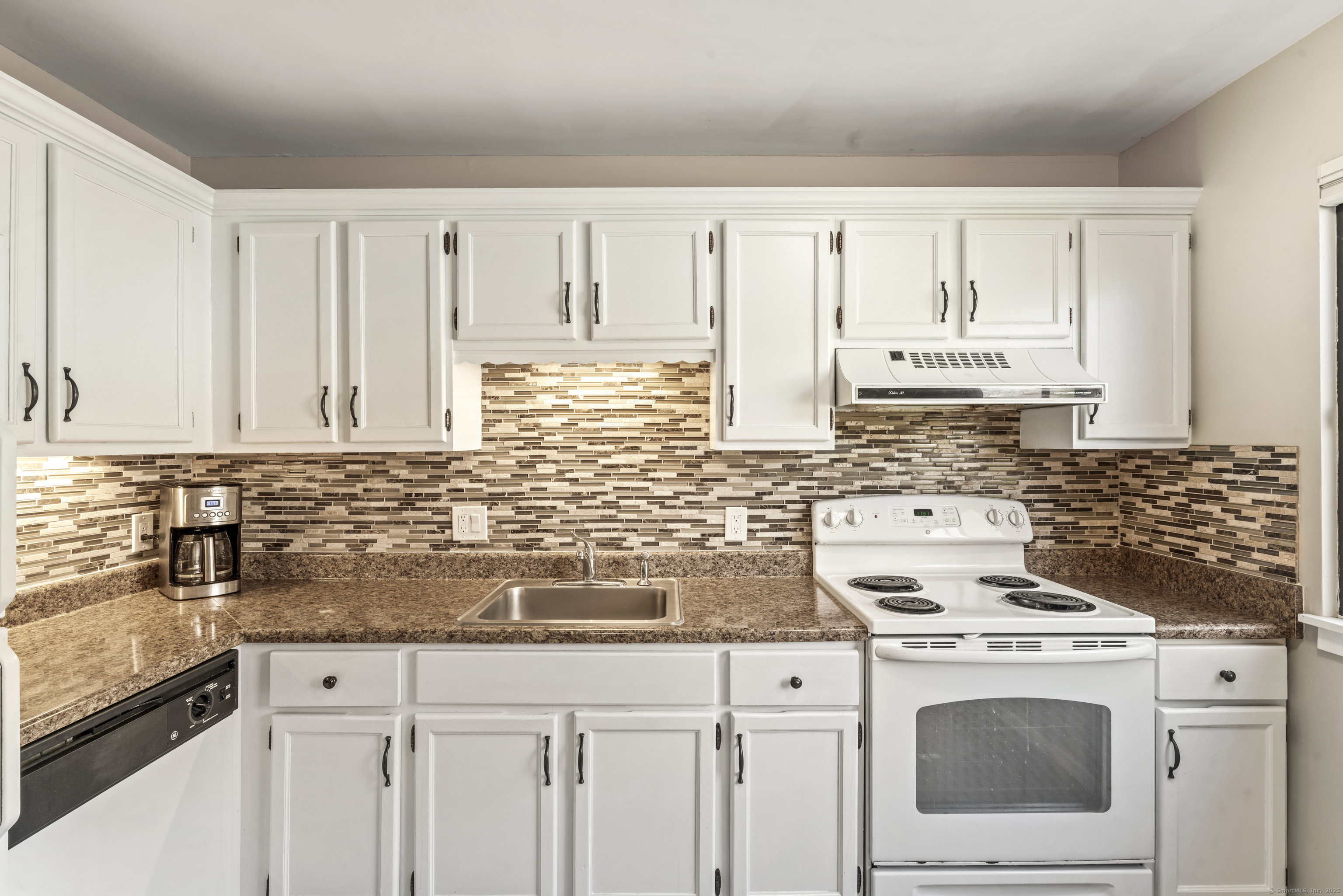 331 Heritage Village E