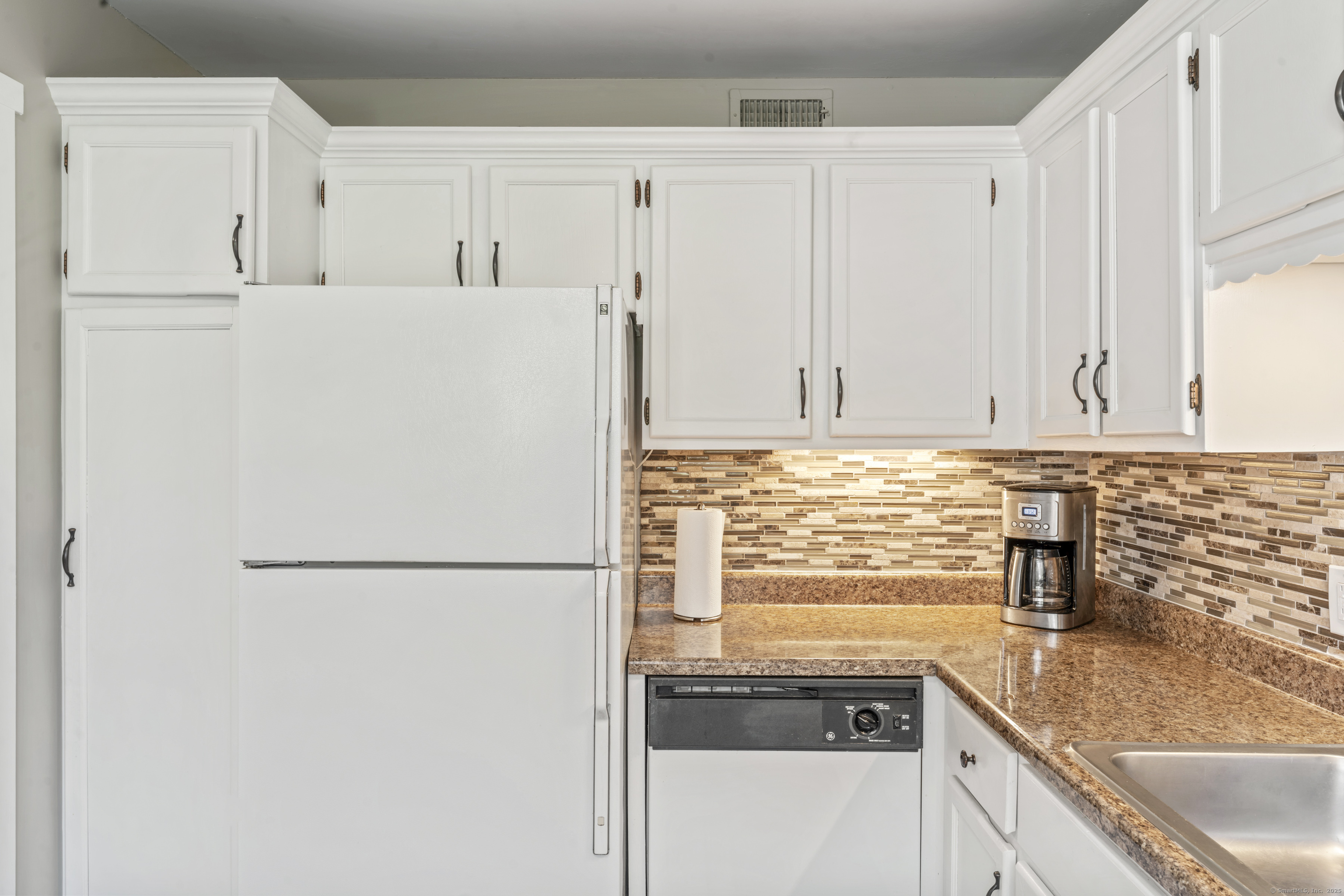 331 Heritage Village E