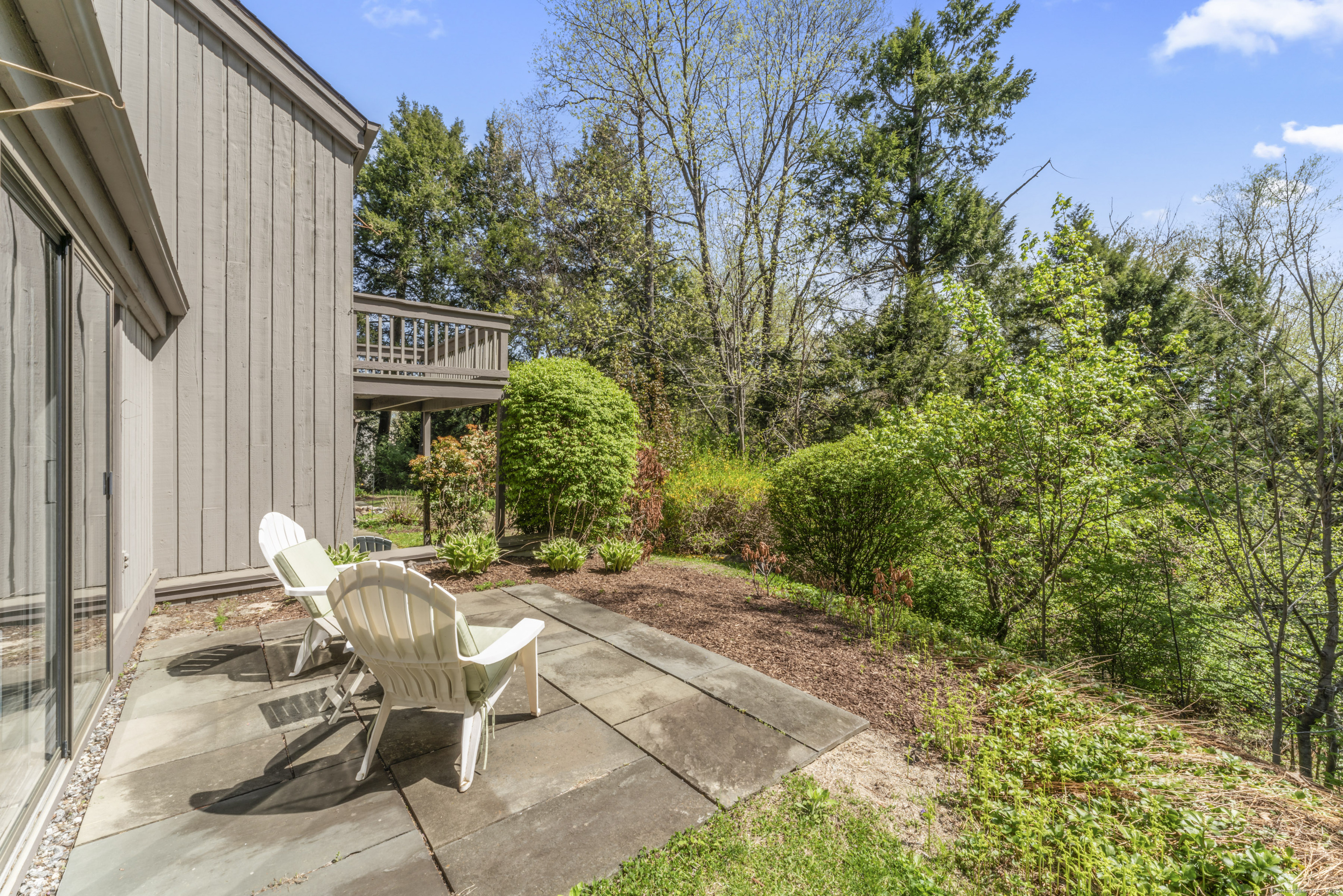 331 Heritage Village E