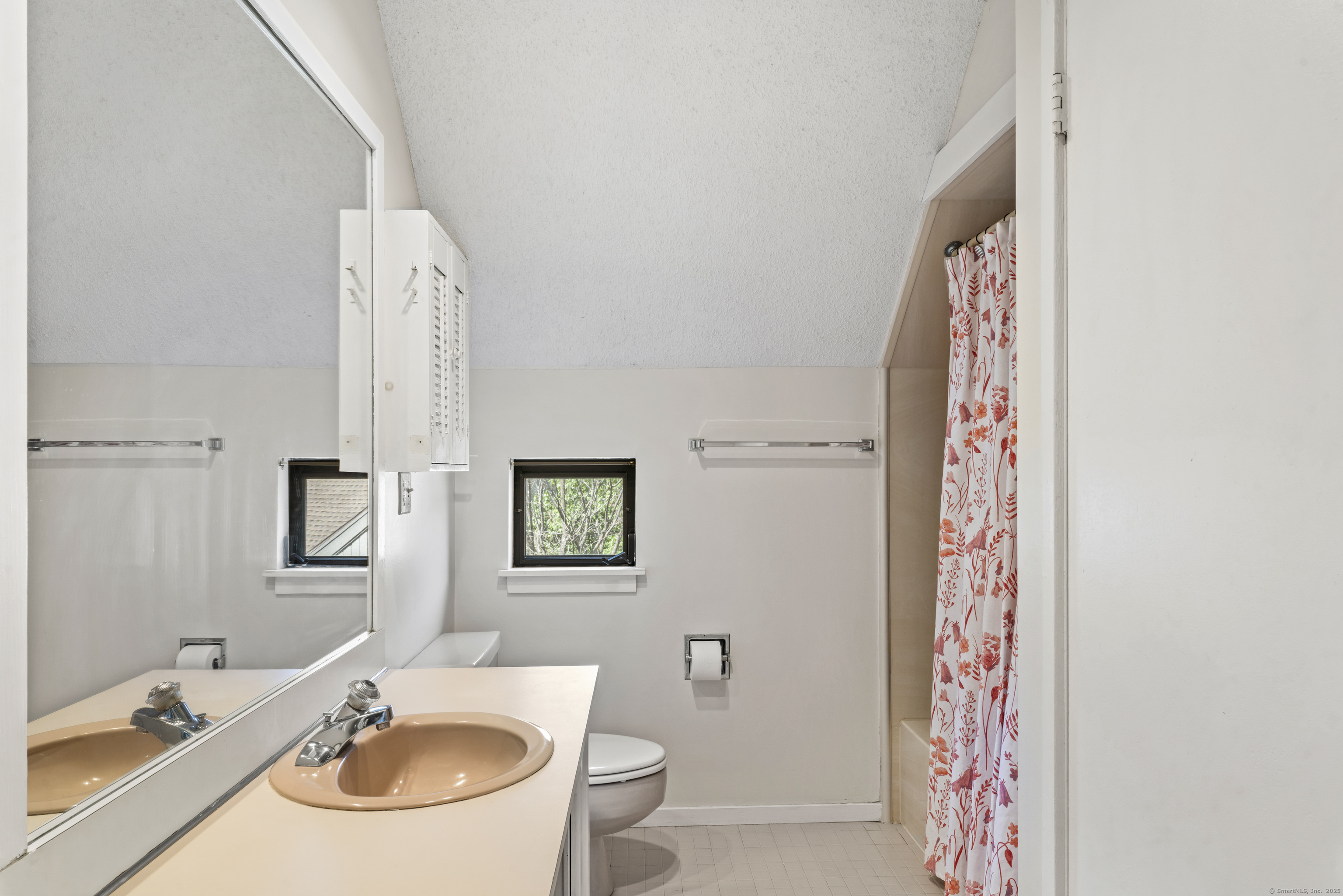 331 Heritage Village E