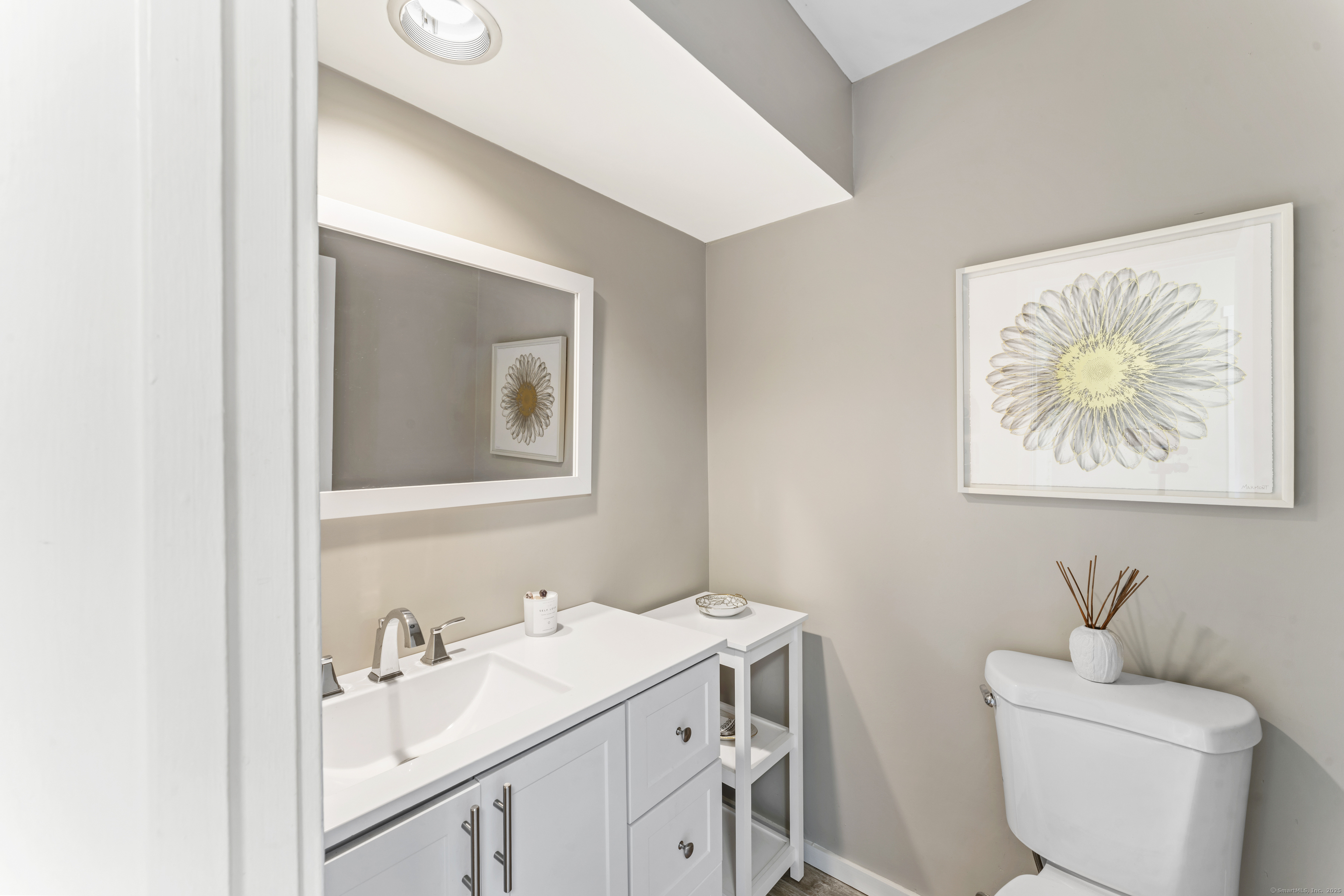 331 Heritage Village E