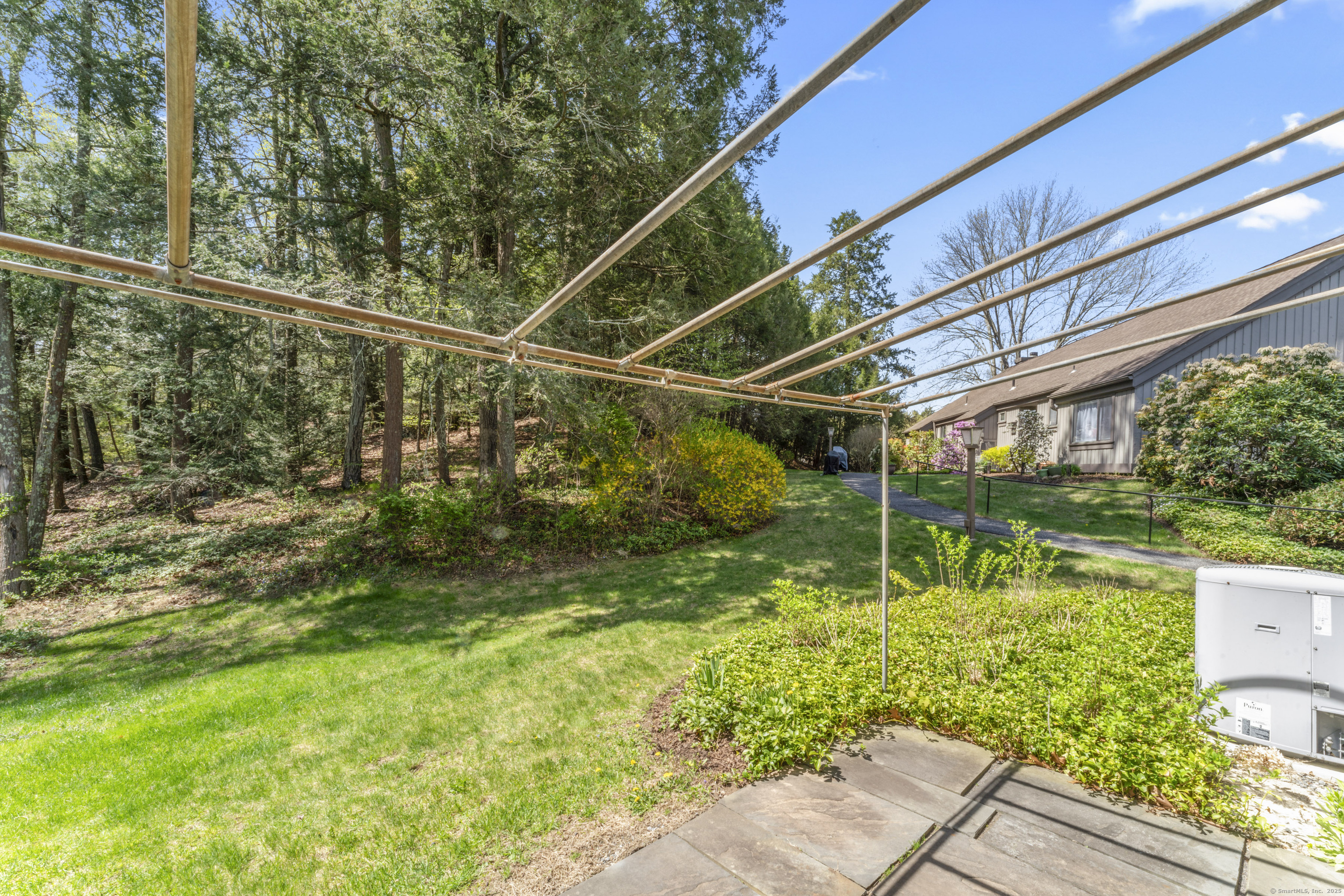 331 Heritage Village E