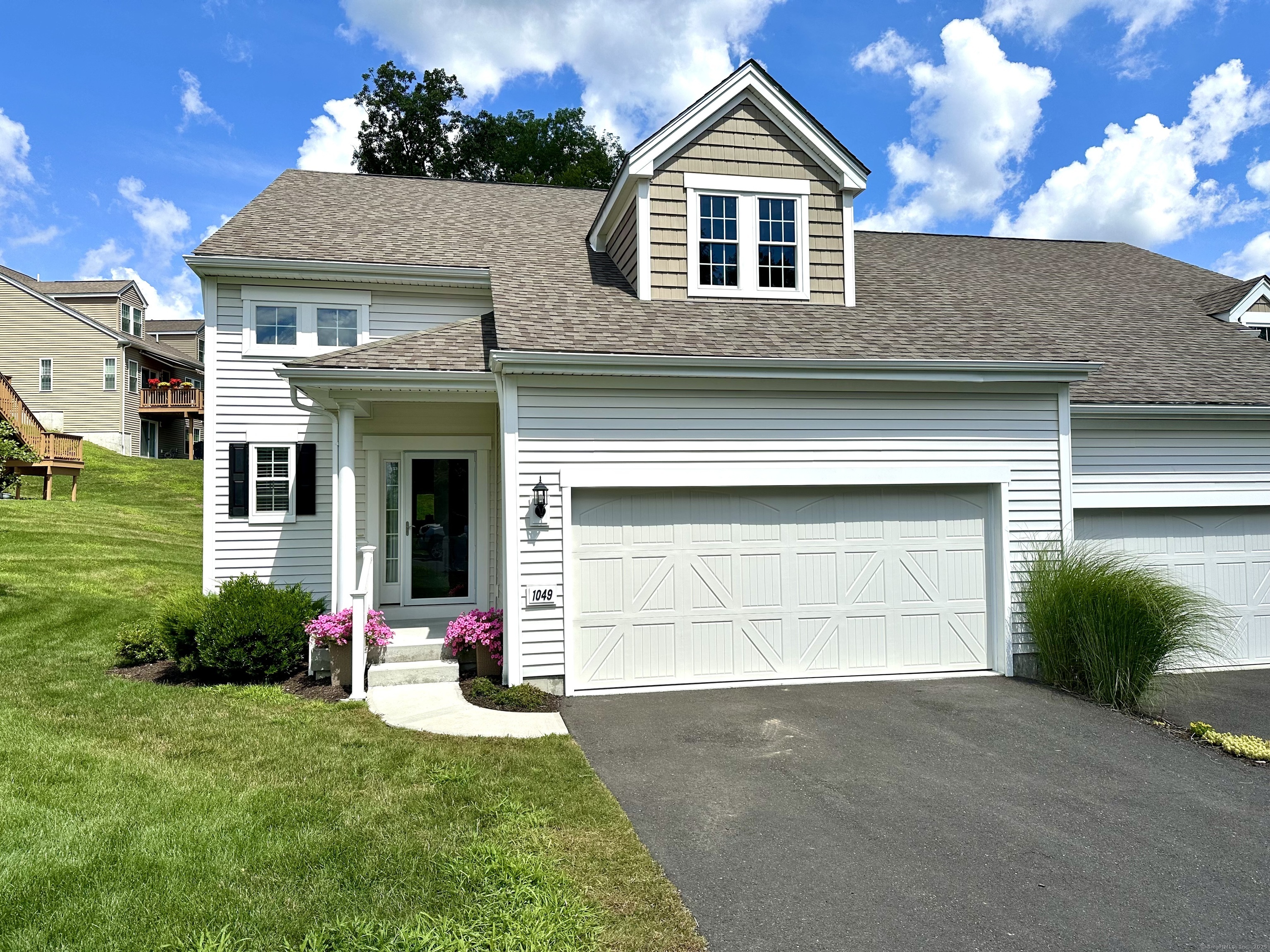1049 Augusta Drive 1049