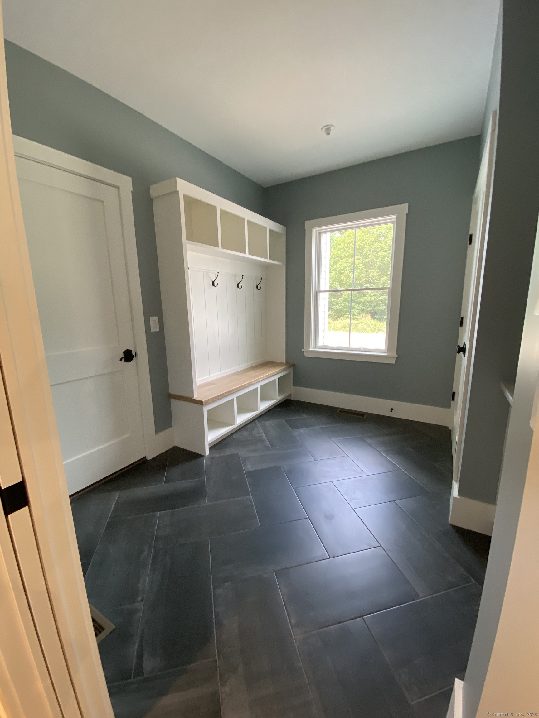 97 Chalybes Road West