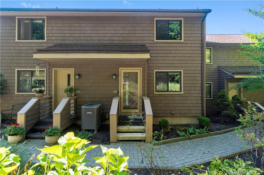 166 Old Brookfield Road 22C3