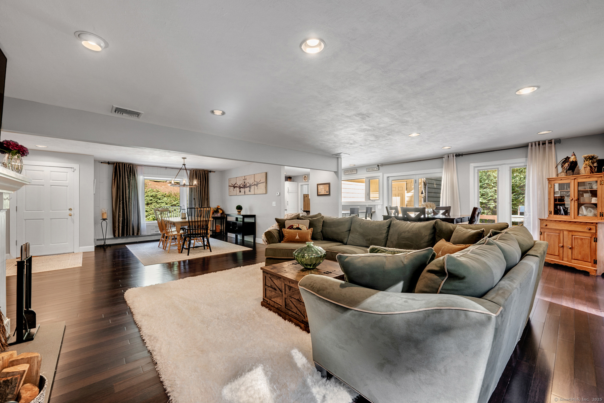 13 Country Squire Lane