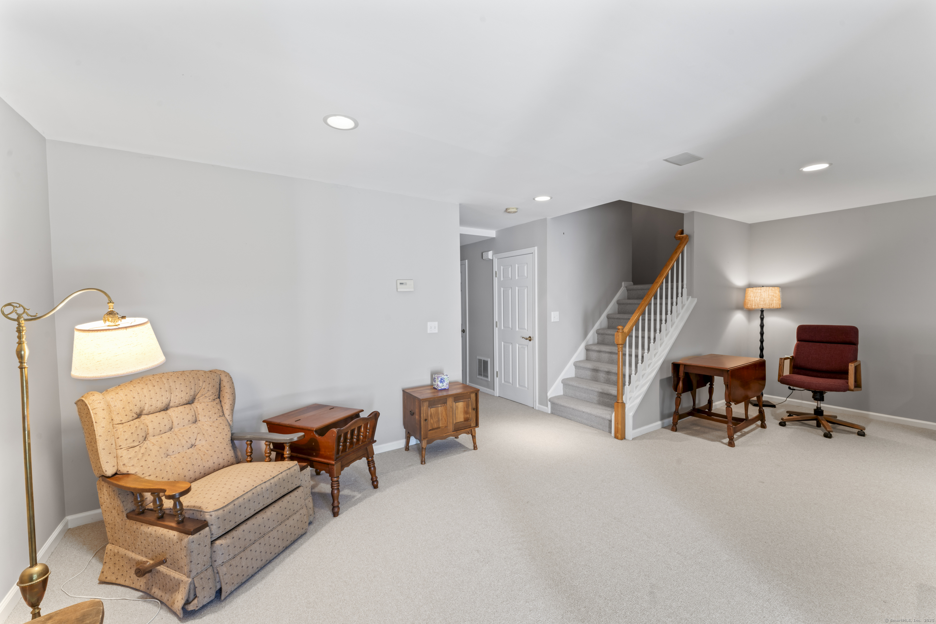 1702 Pinnacle Way 1702