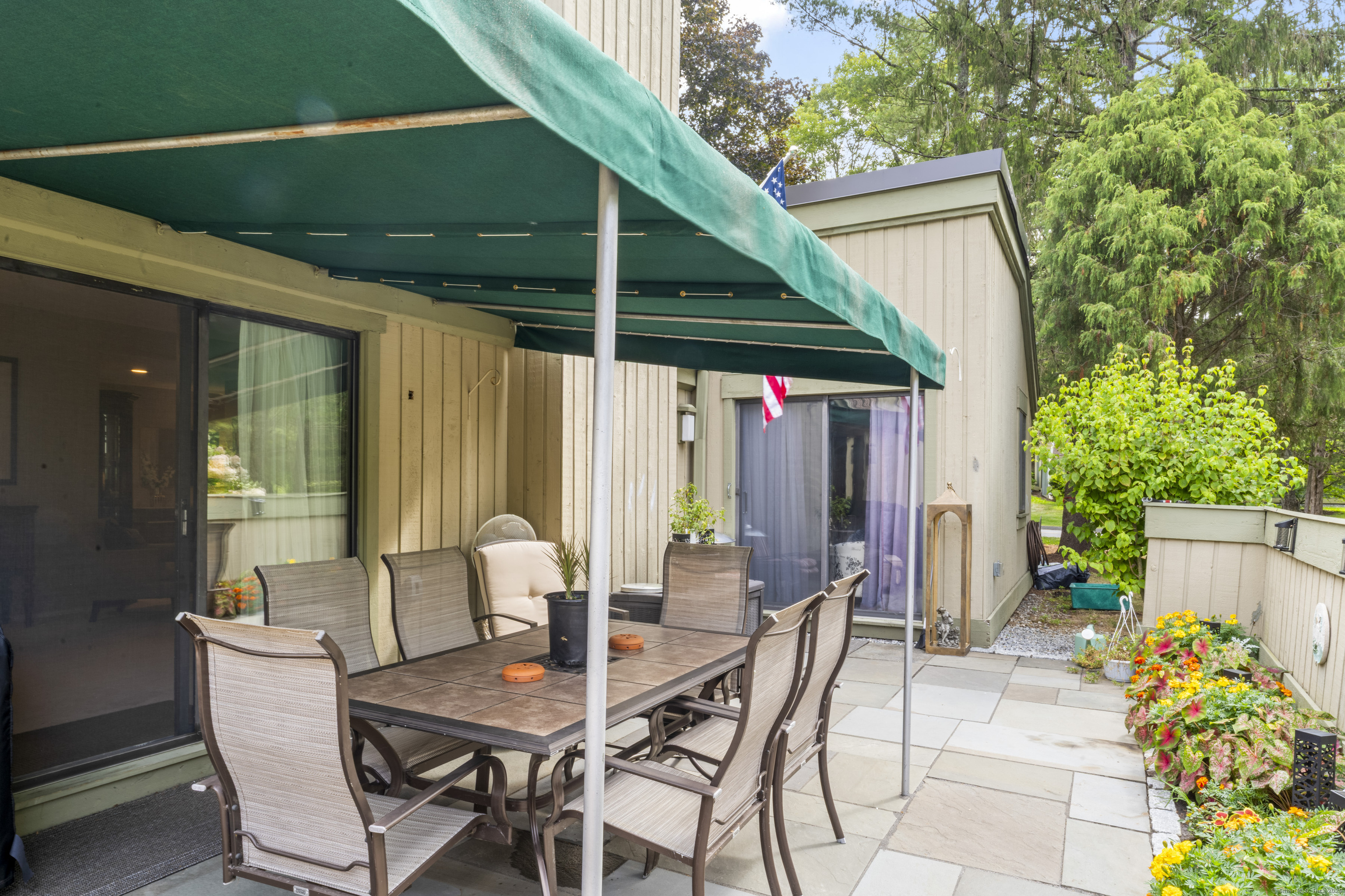 1015 Heritage Village A