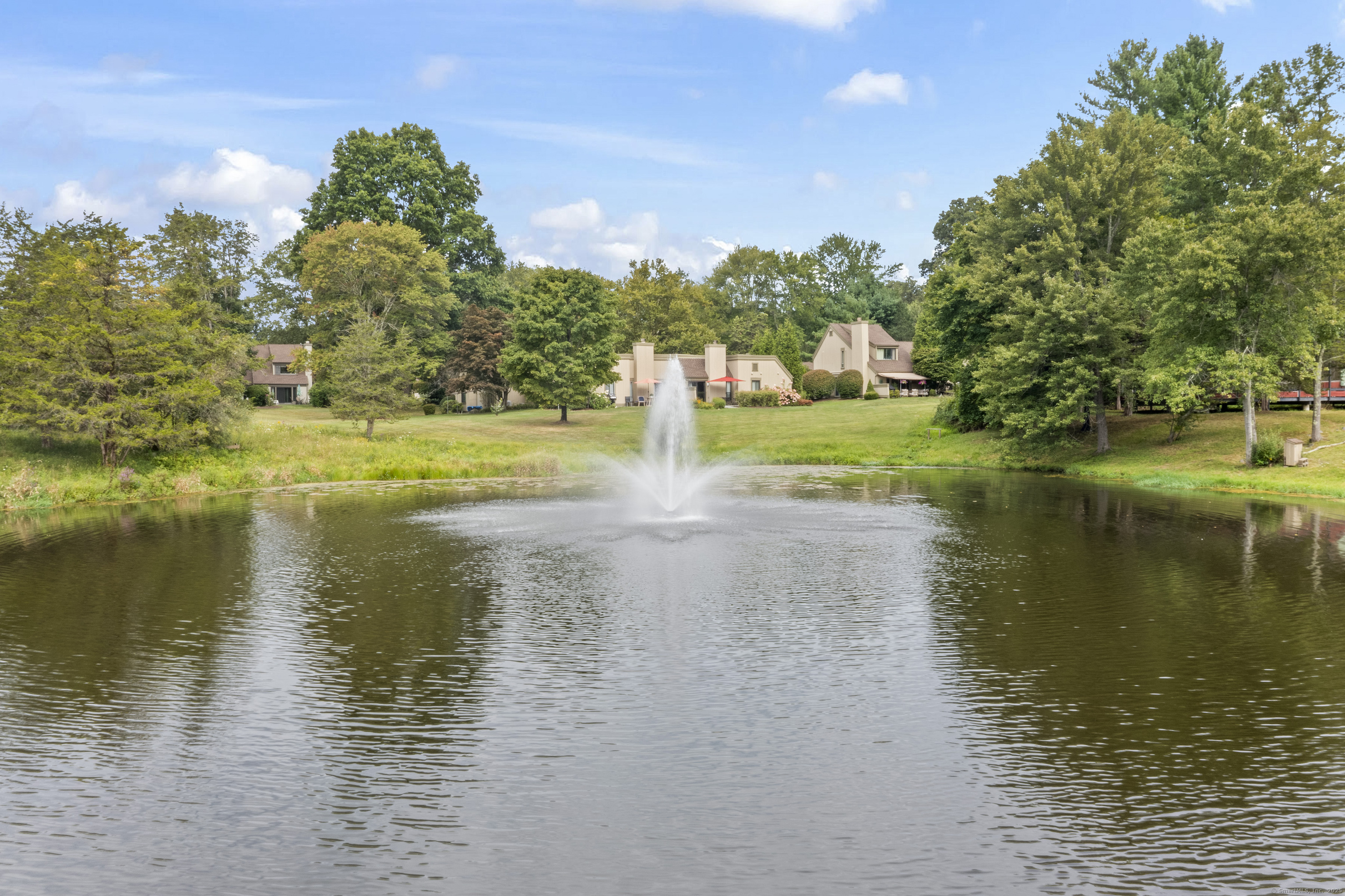 1015 Heritage Village A