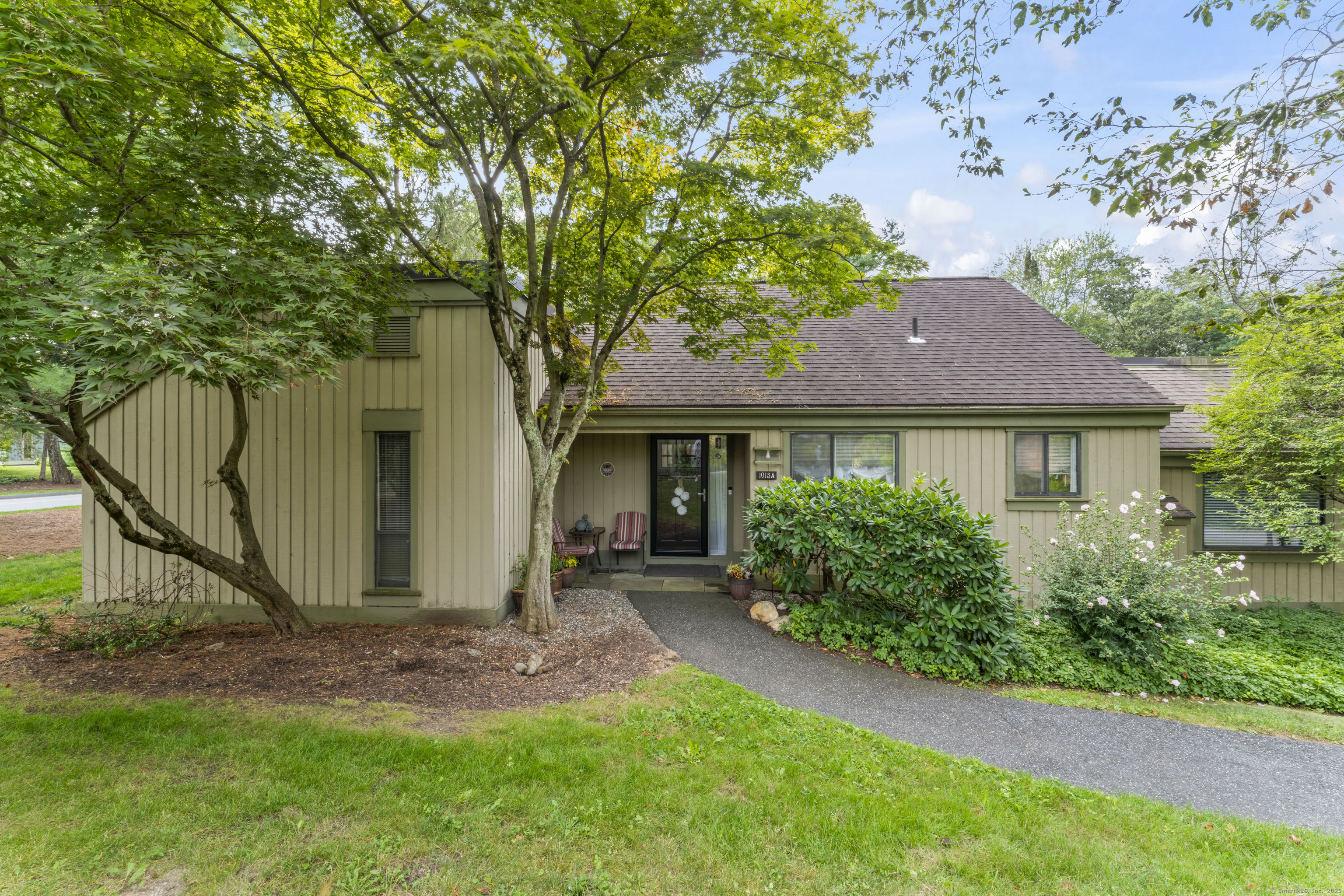 1015 Heritage Village A