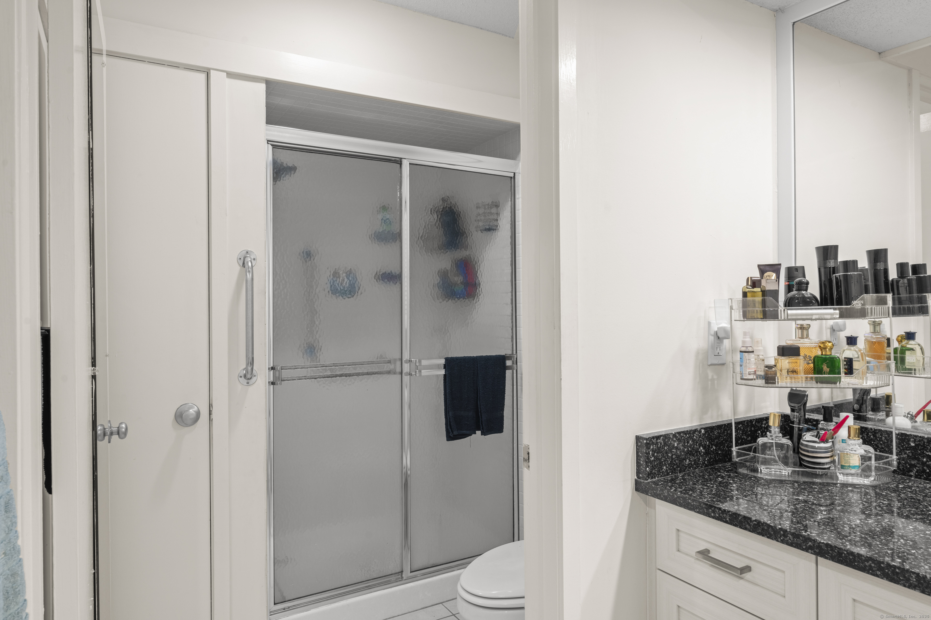 1015 Heritage Village A