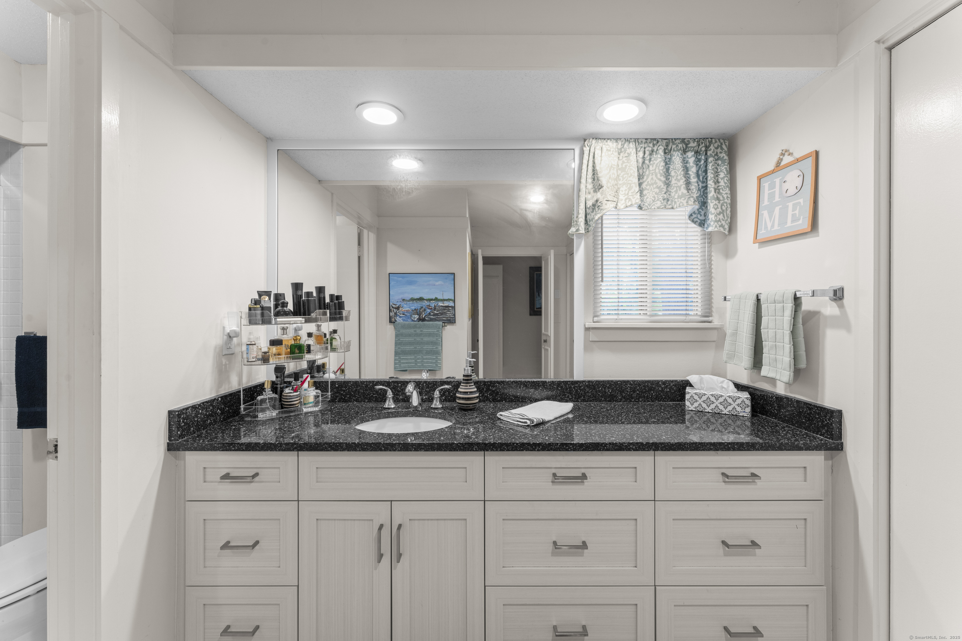 1015 Heritage Village A