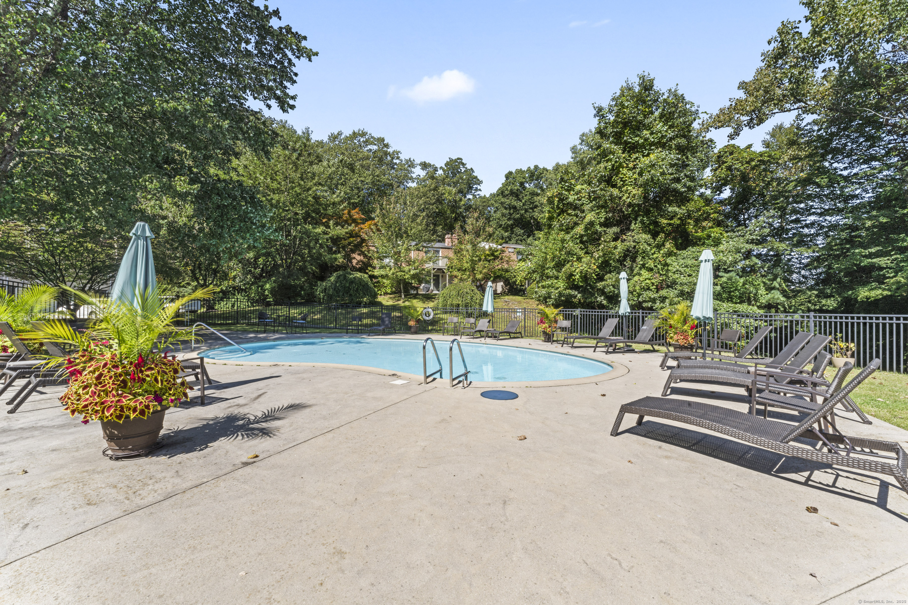 85 Chestnut Street APT G