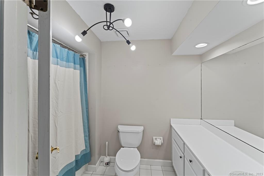 1 East Hayestown Road 47