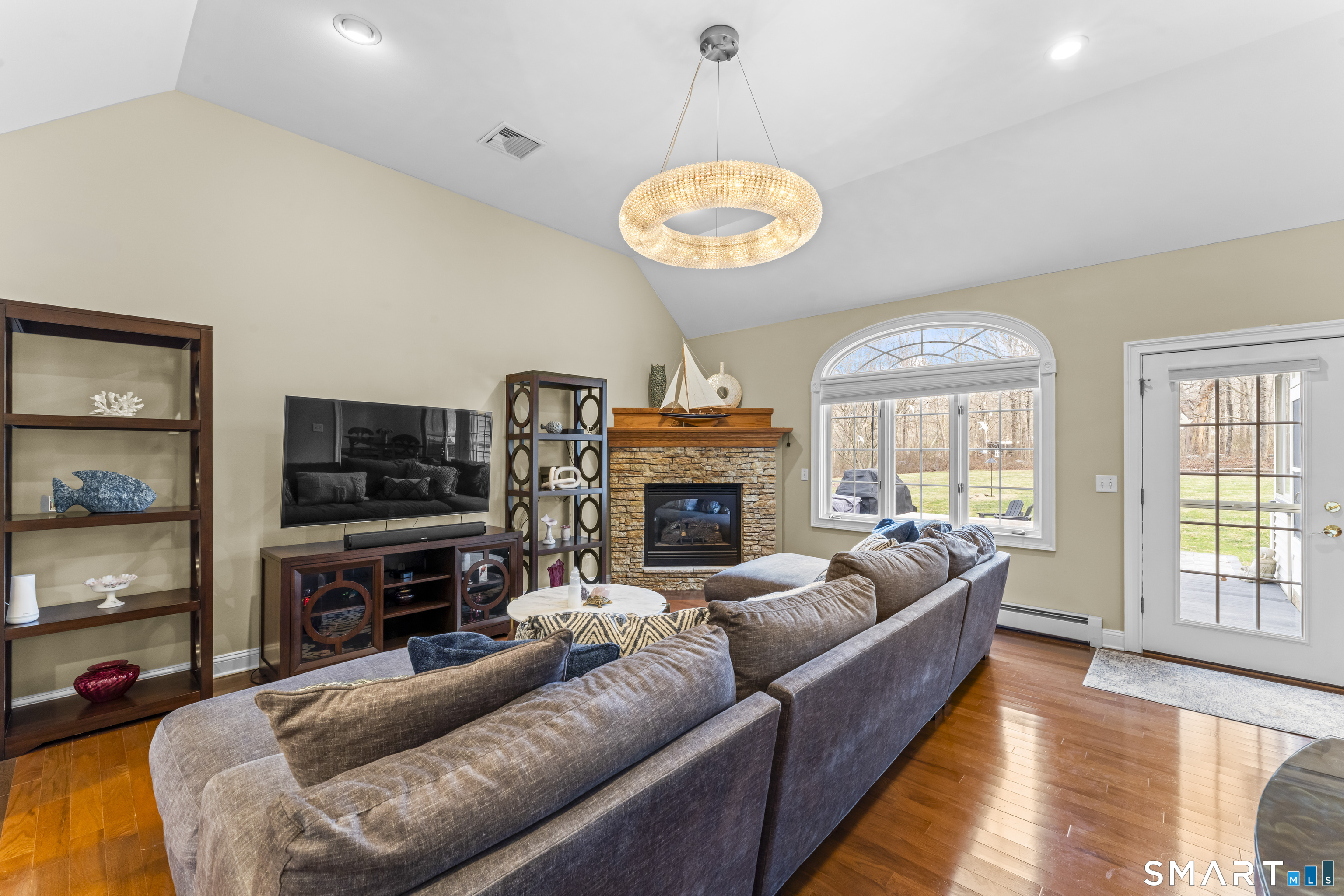 192 North Georges Hill Road