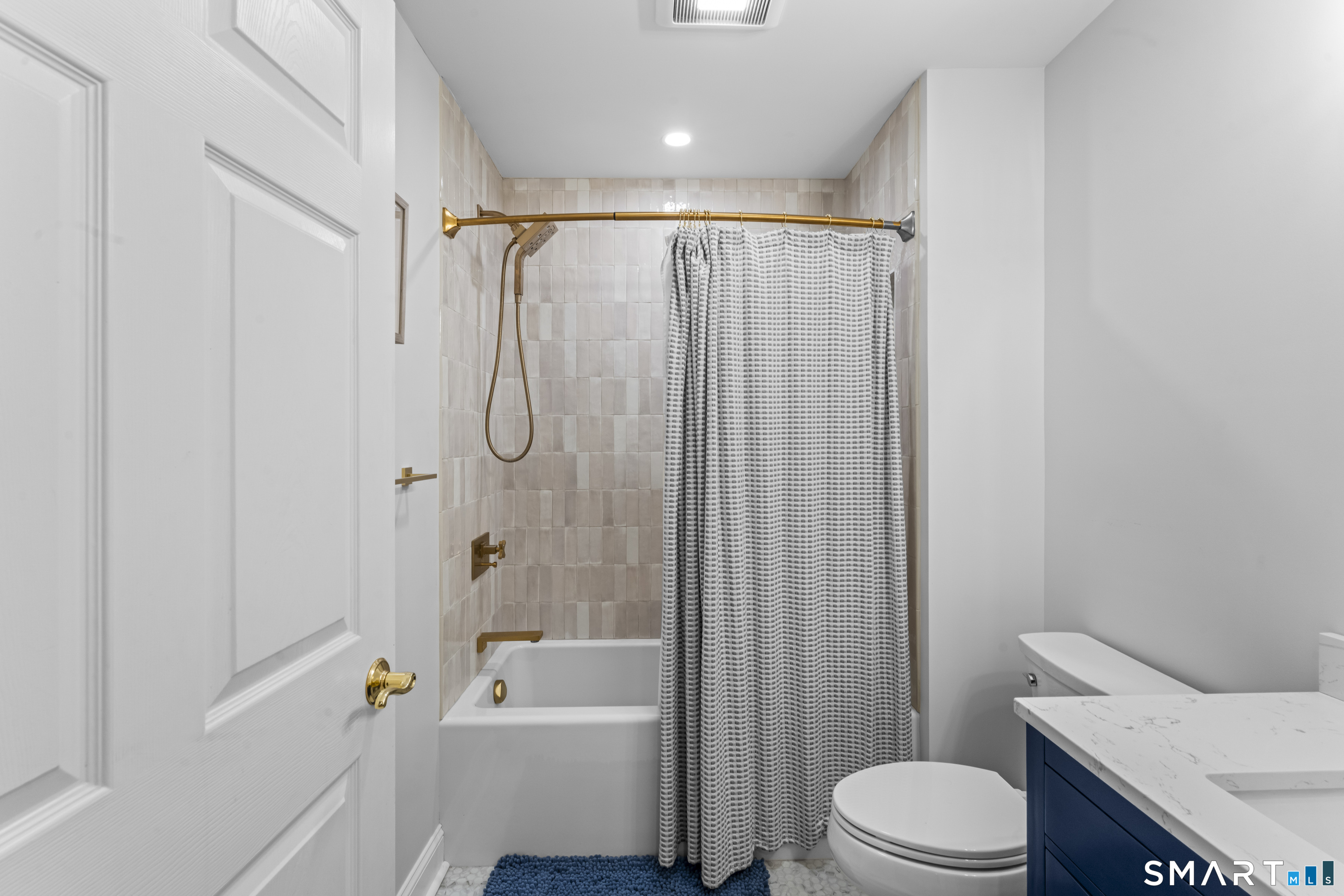 192 North Georges Hill Road