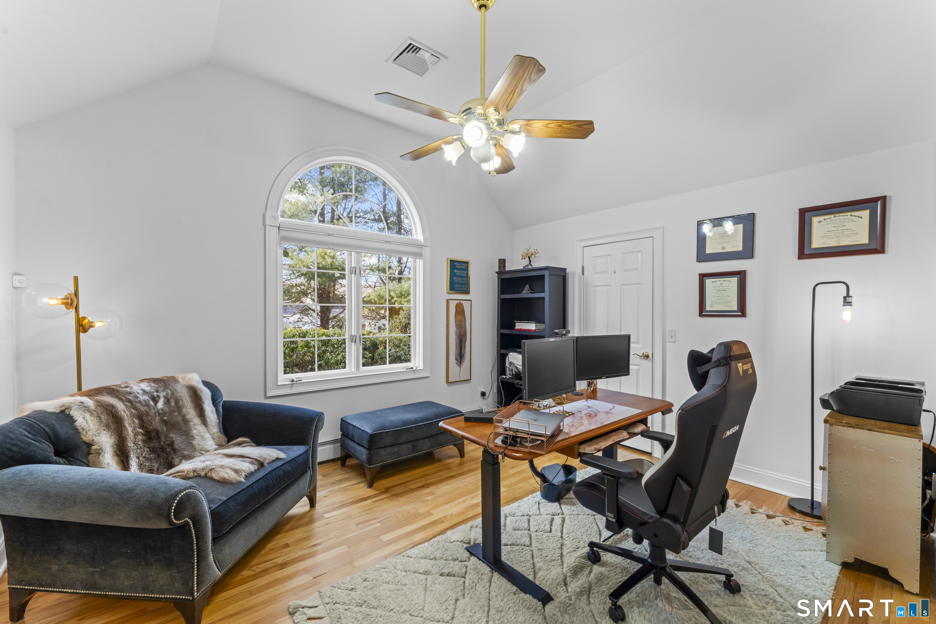 192 North Georges Hill Road