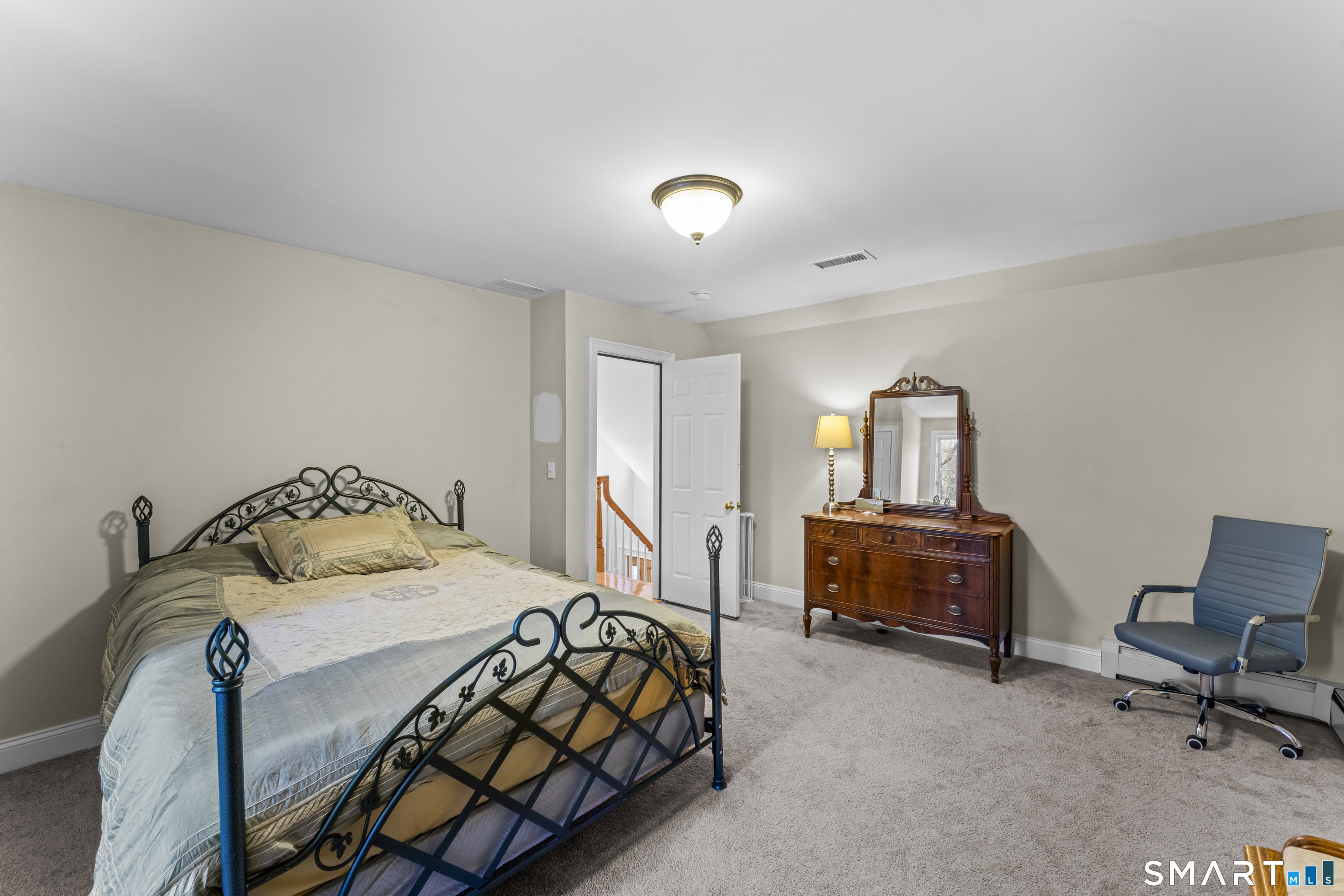 192 North Georges Hill Road