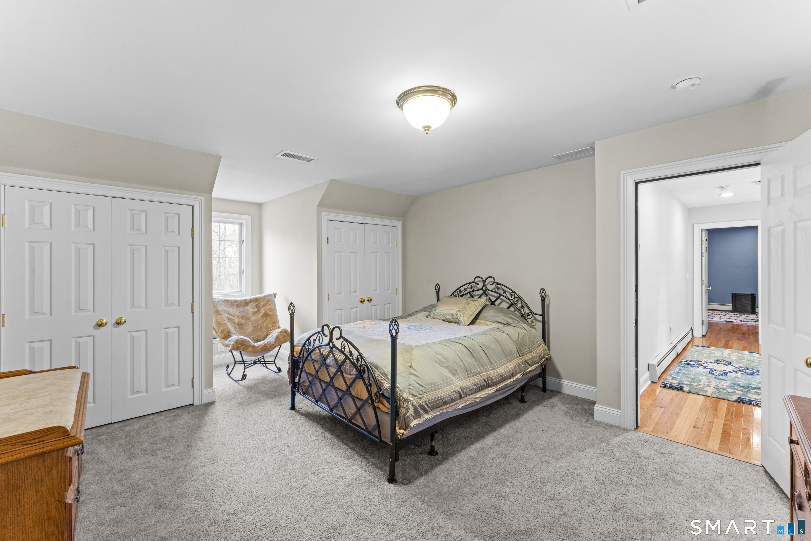 192 North Georges Hill Road