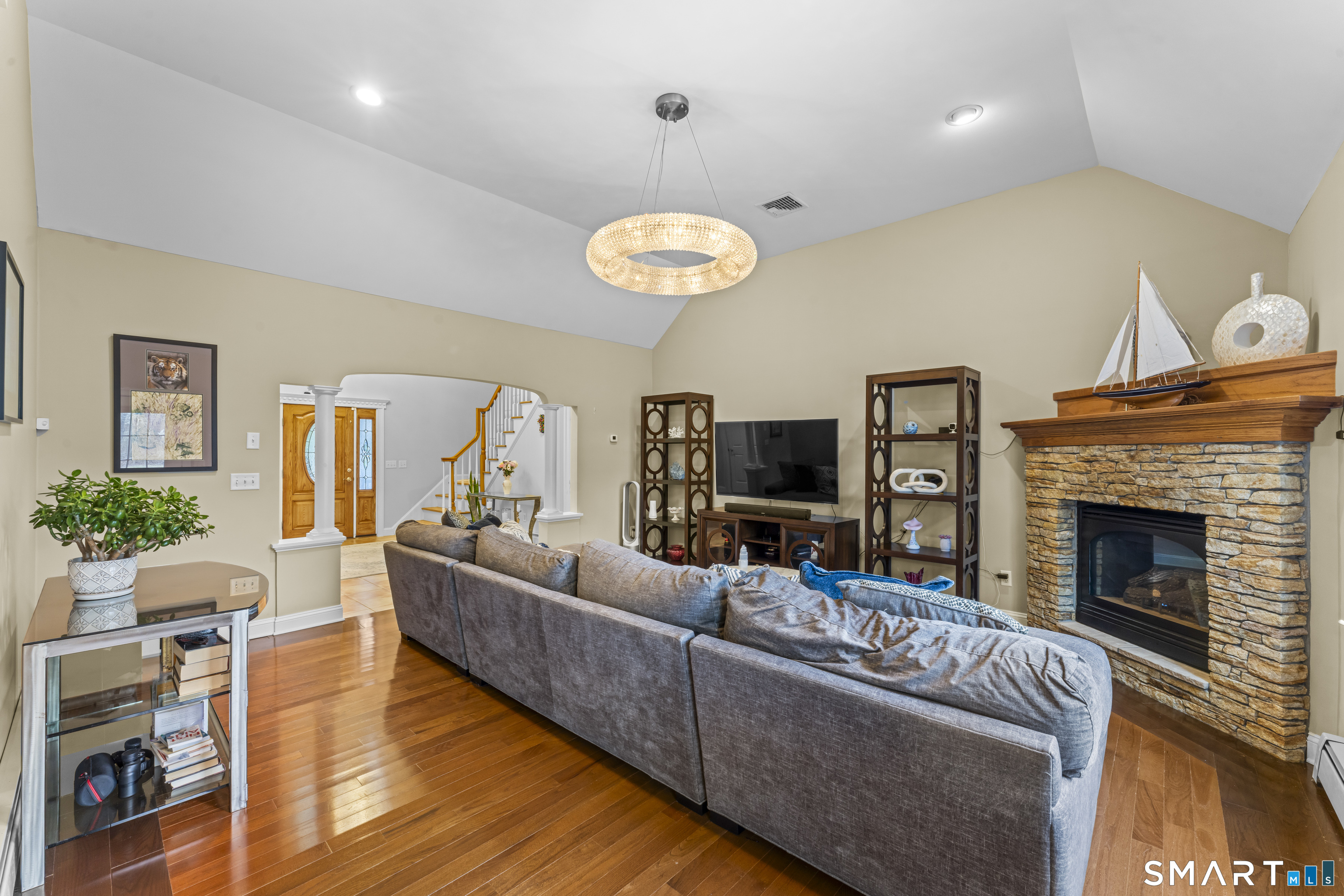 192 North Georges Hill Road