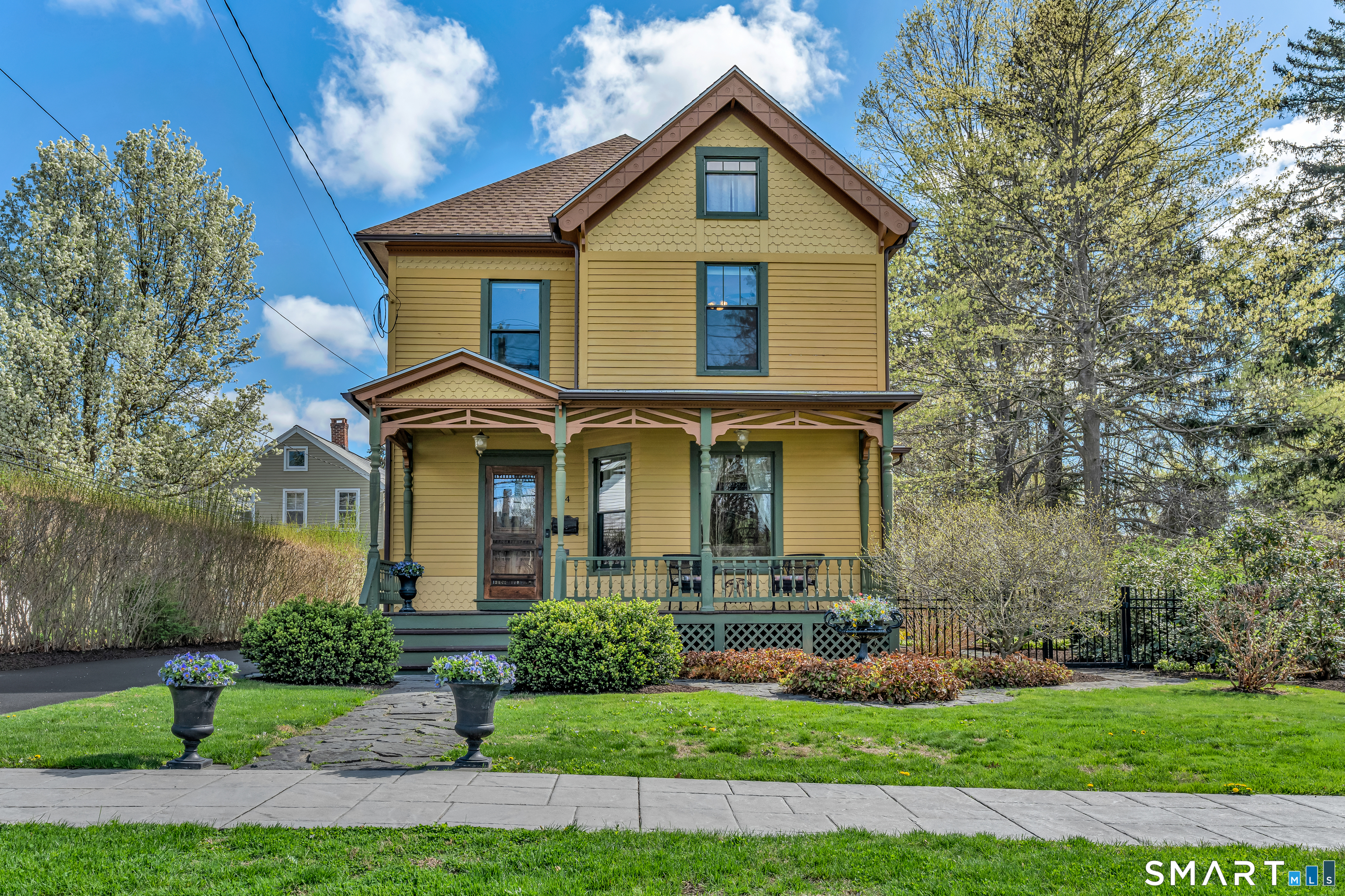 54 Main Street