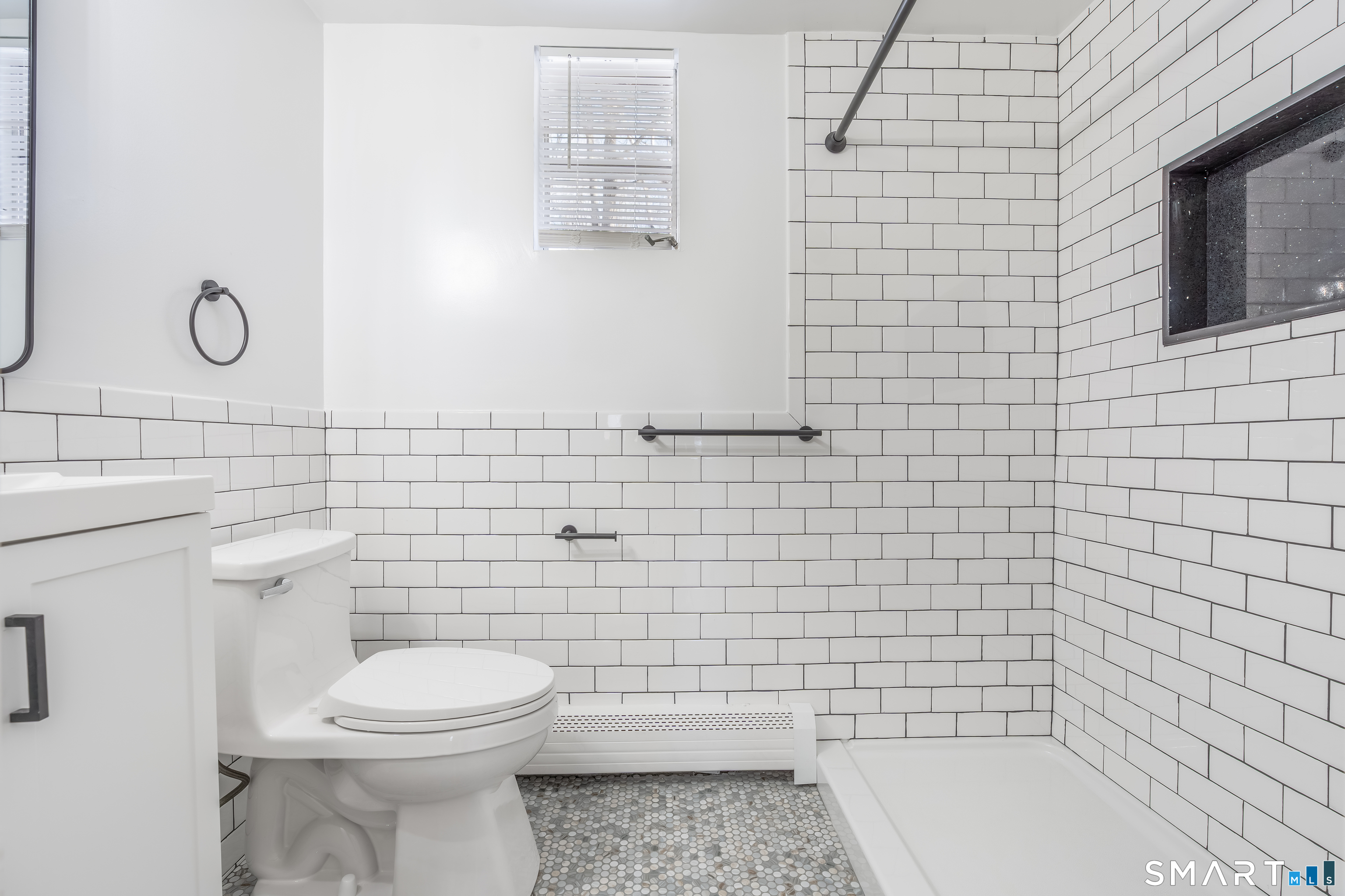 24 Pleasant Hill Road